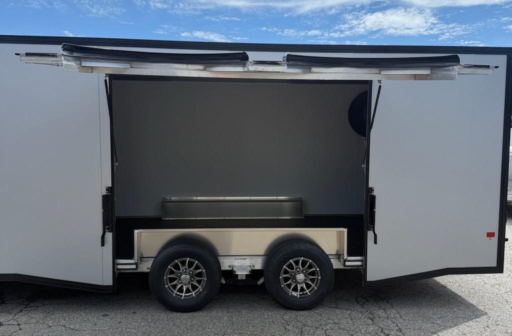 2026 E-Z Hauler photo 3