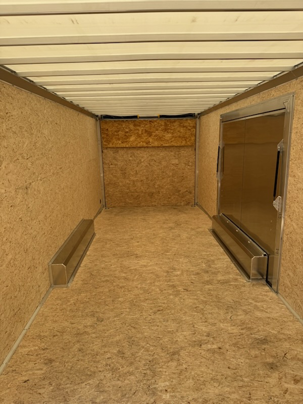 2027 E-Z Hauler photo 3
