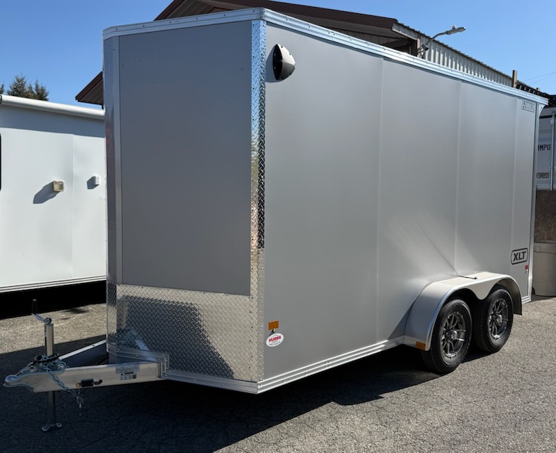 2027 E-Z Hauler photo 2