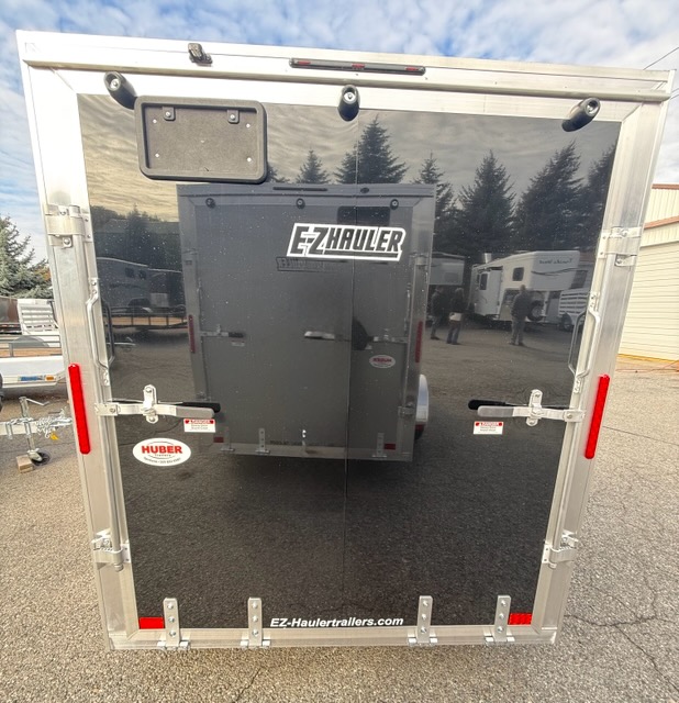 2027 E-Z Hauler photo 2