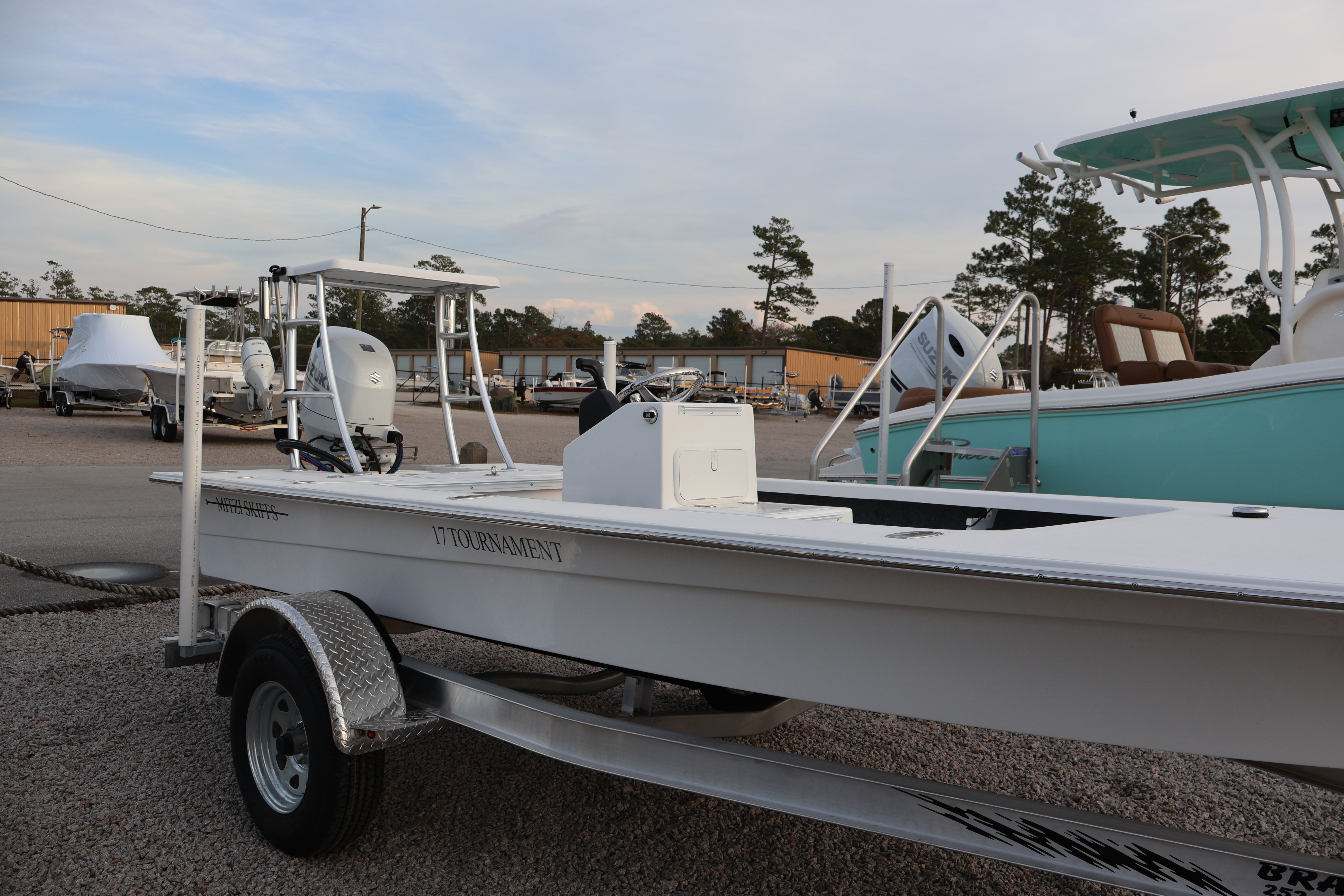 New 2026 MITZI SKIFF 17' TOURNAMENT w/ DF60ATLW5 SUZUKI FOURSTROKE