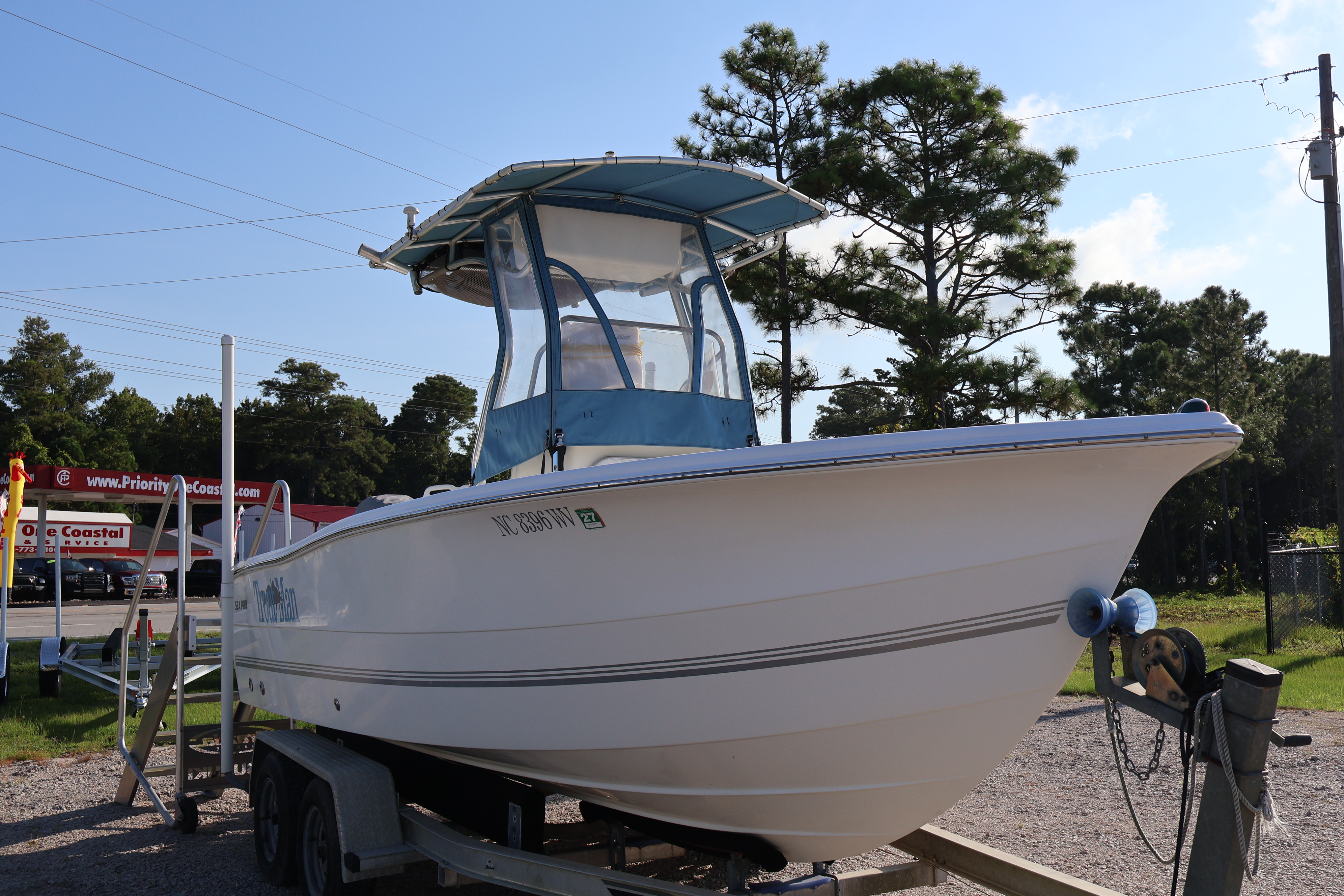 Used 1999 Aquasport 225 EXPLORER/ w/2020 DF200ATX2 SUZUKI