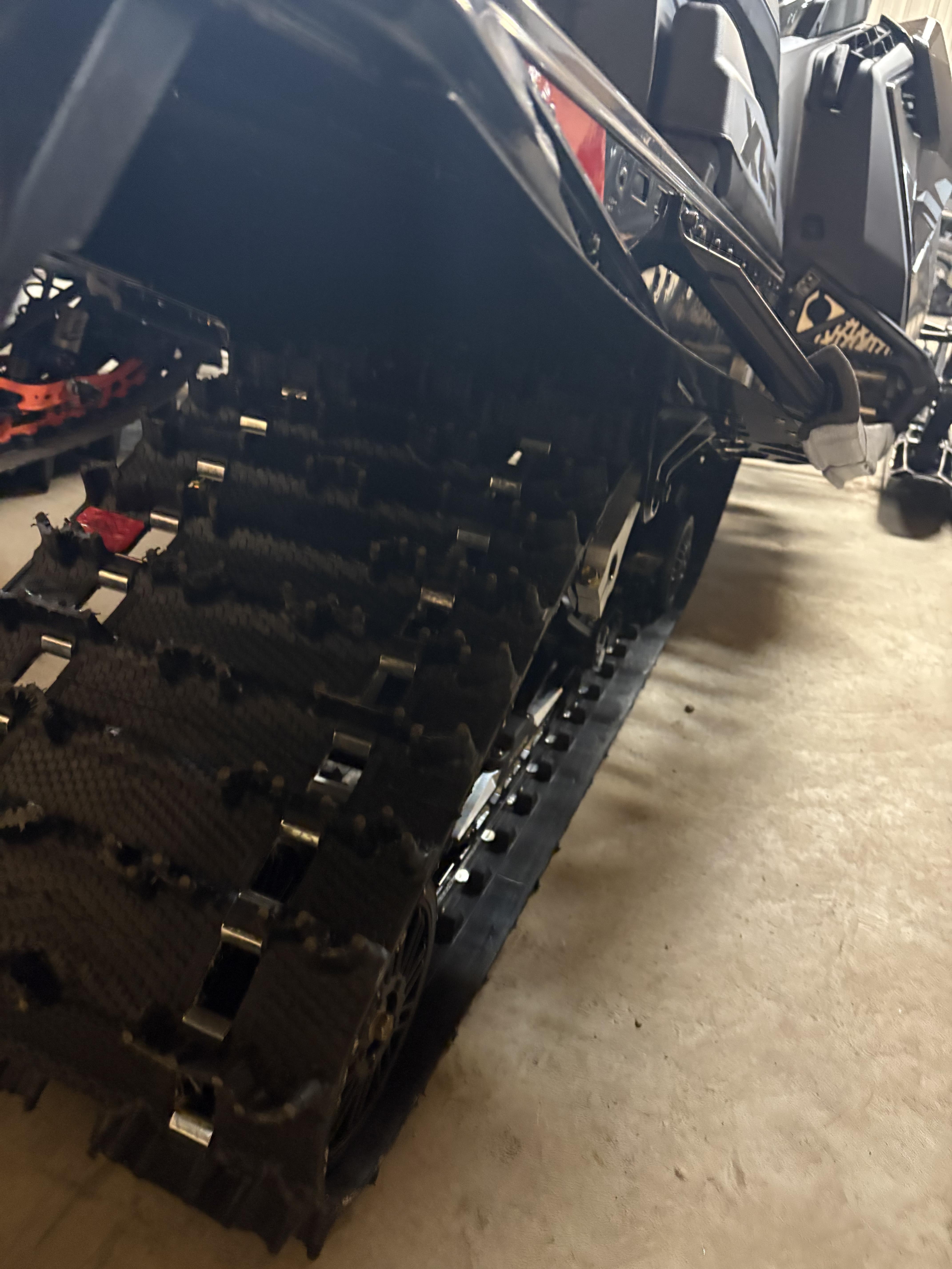 2025 Polaris INDY® XCR® 136 9R - Photo 6