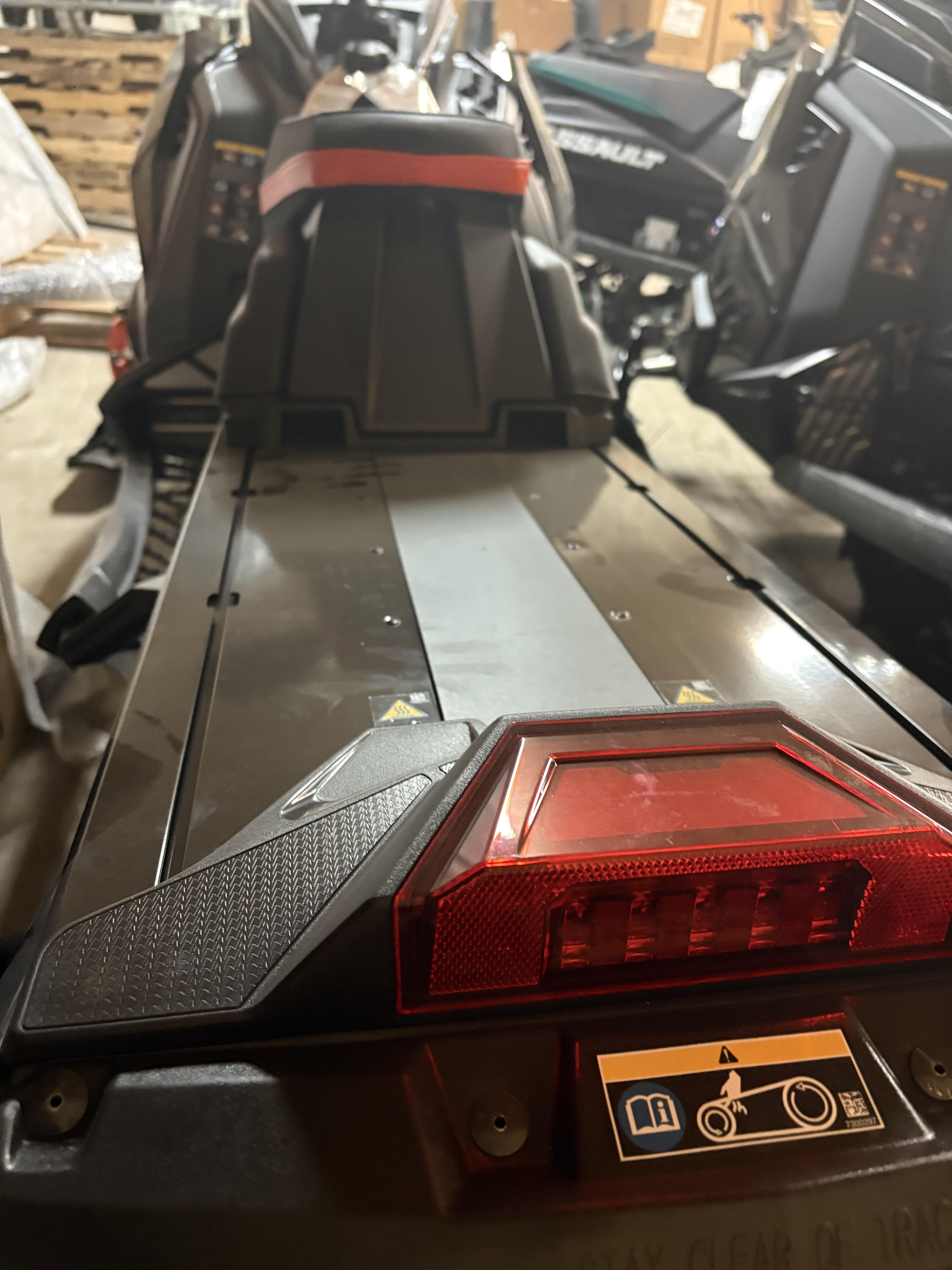2025 Polaris Switchback® Assault® 9R 146 - Photo 5