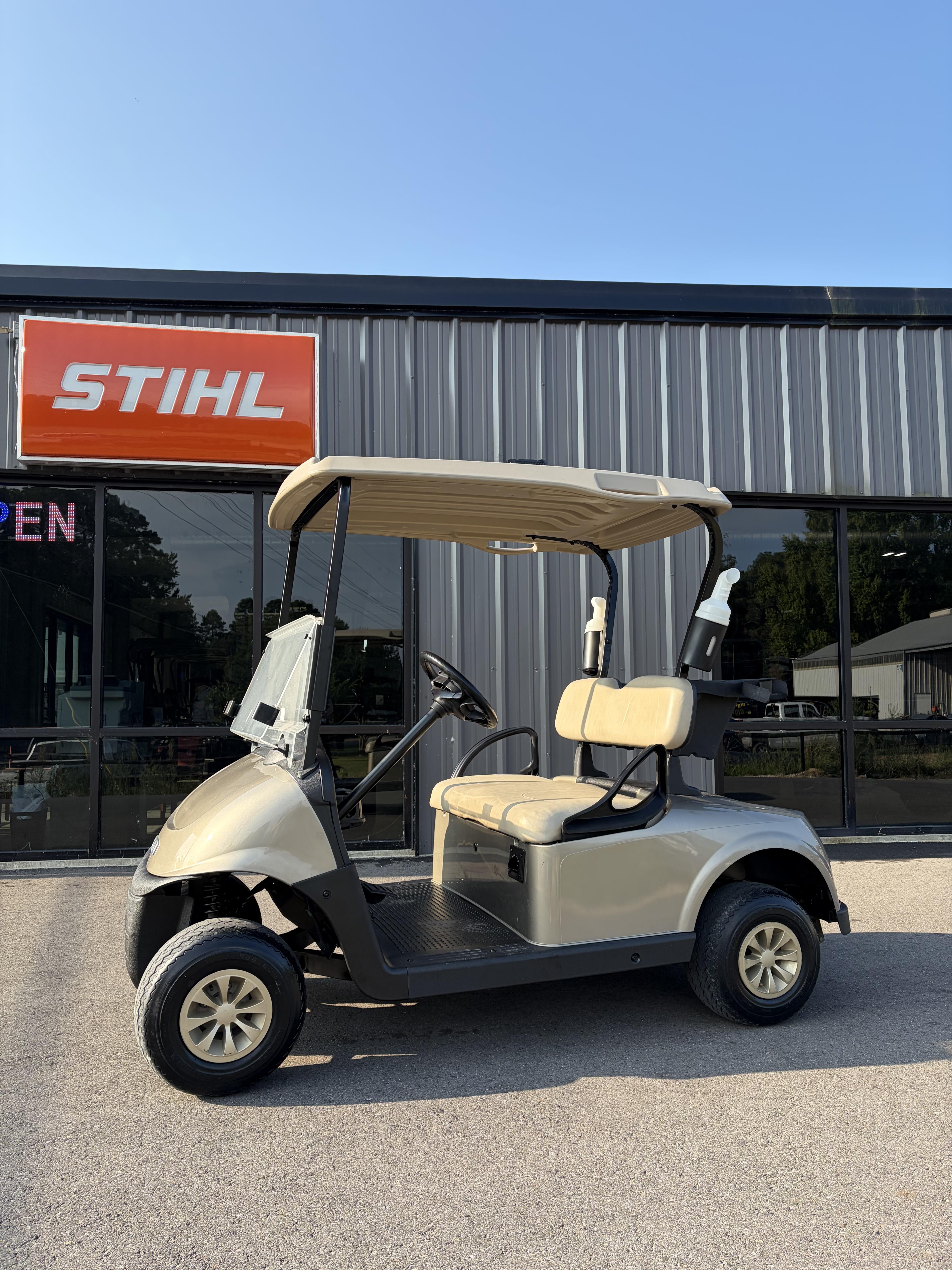 2023 EZGO RXV