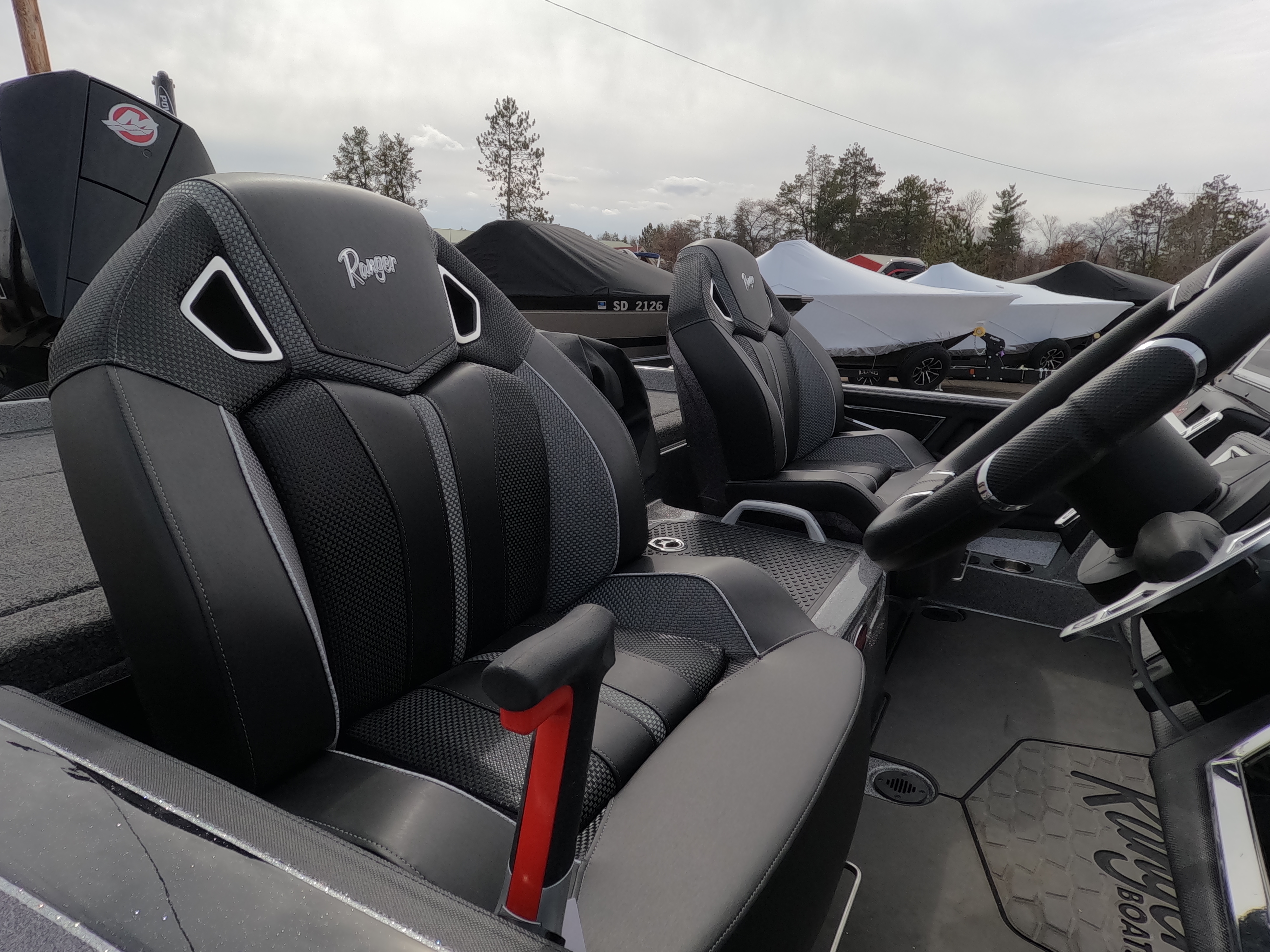 2025 Ranger Boats 520 Garmin Cup Equipped - Photo 14
