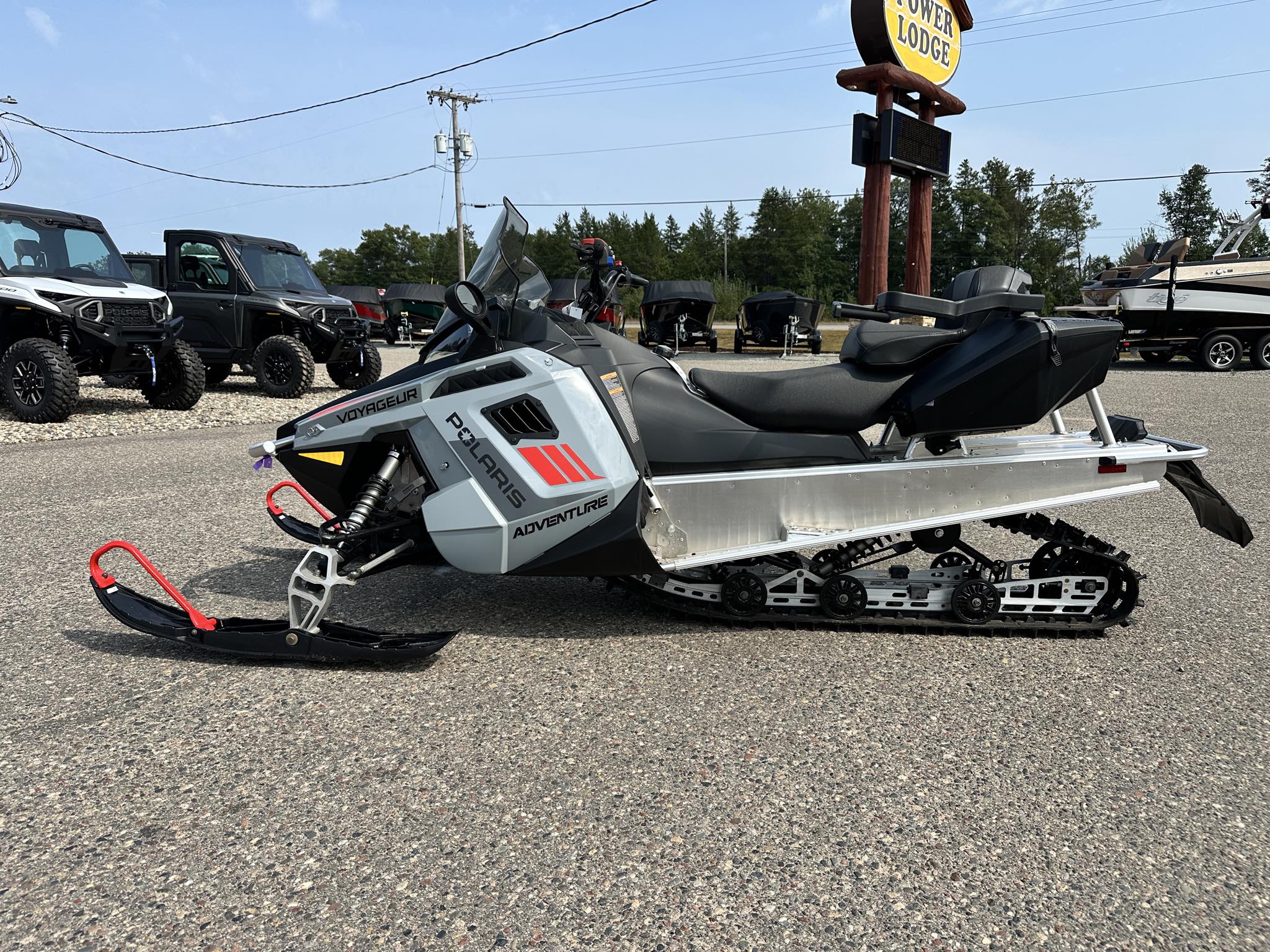 2024 Polaris 550 VOYAGEUR ADVENTURE 144 ES - GRY/RED-RAW-RAW-STD - Photo 3