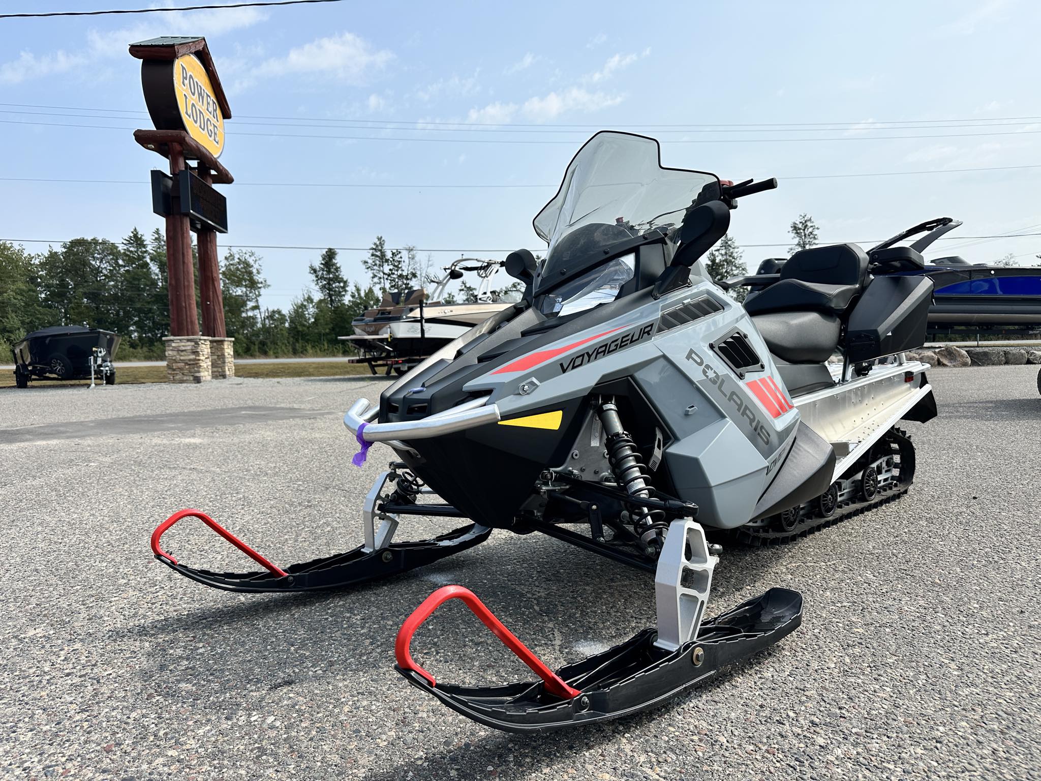 2024 Polaris 550 VOYAGEUR ADVENTURE 144 ES - GRY/RED-RAW-RAW-STD
