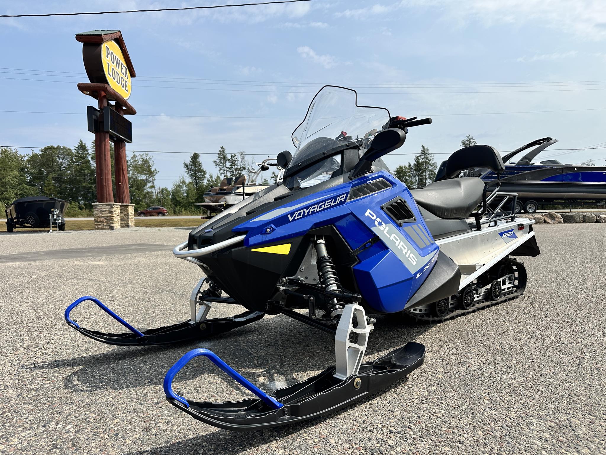 2024 Polaris 550 VOYAGEUR LXT 144 ES NORTHSTAR ED. - BLU/BLK-RAW-RAW-STD