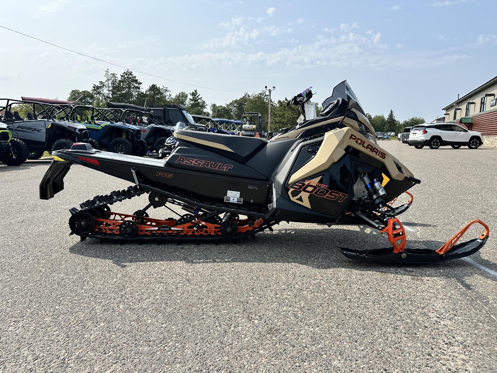 2024 Polaris BOOST SWITCHBACK ASSAULT 146 ES - Photo 7