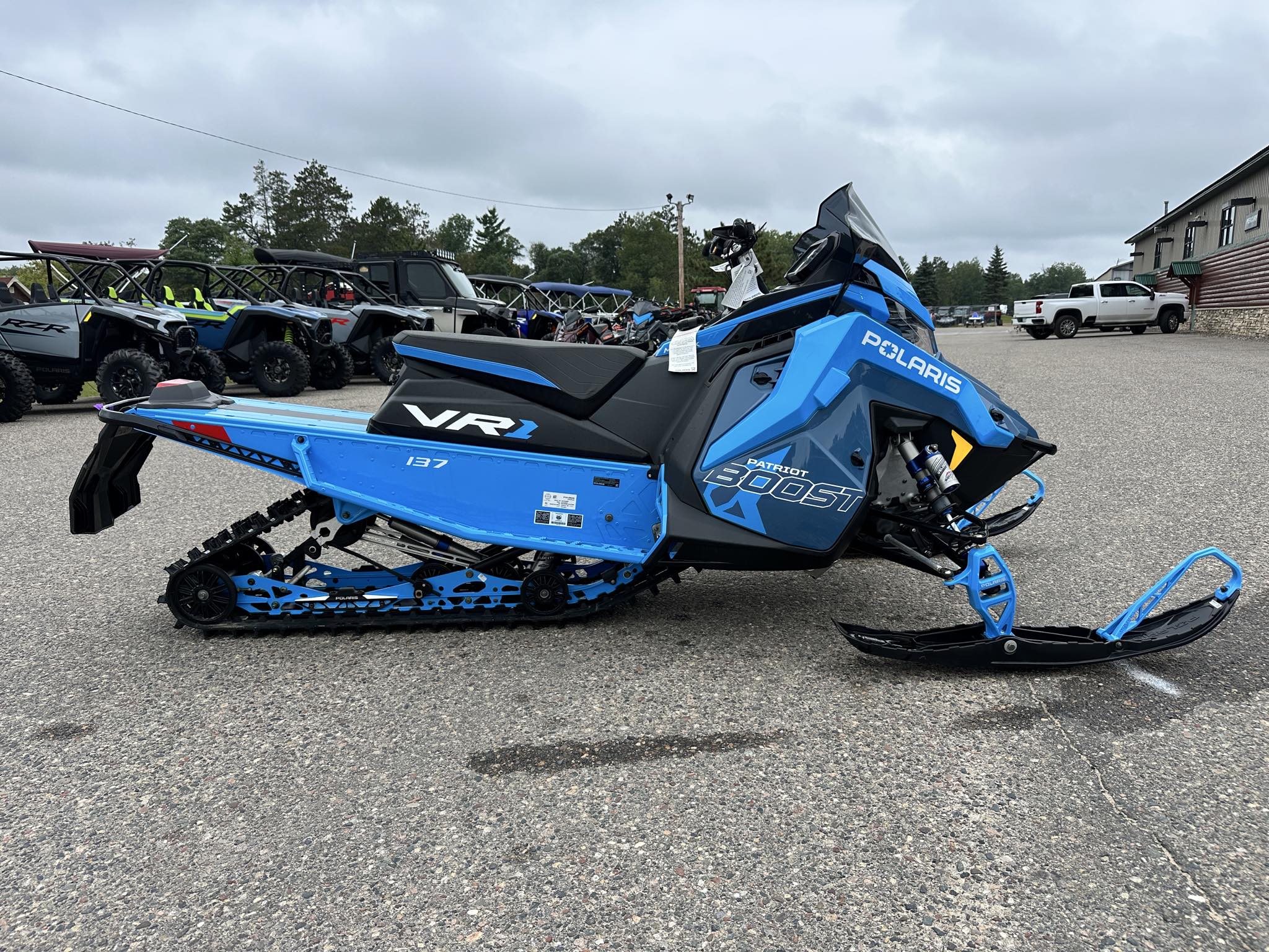 2024 Polaris BOOST INDY VR1 137 ES - BLU/BLU-BLU-BLU-7s - Photo 6