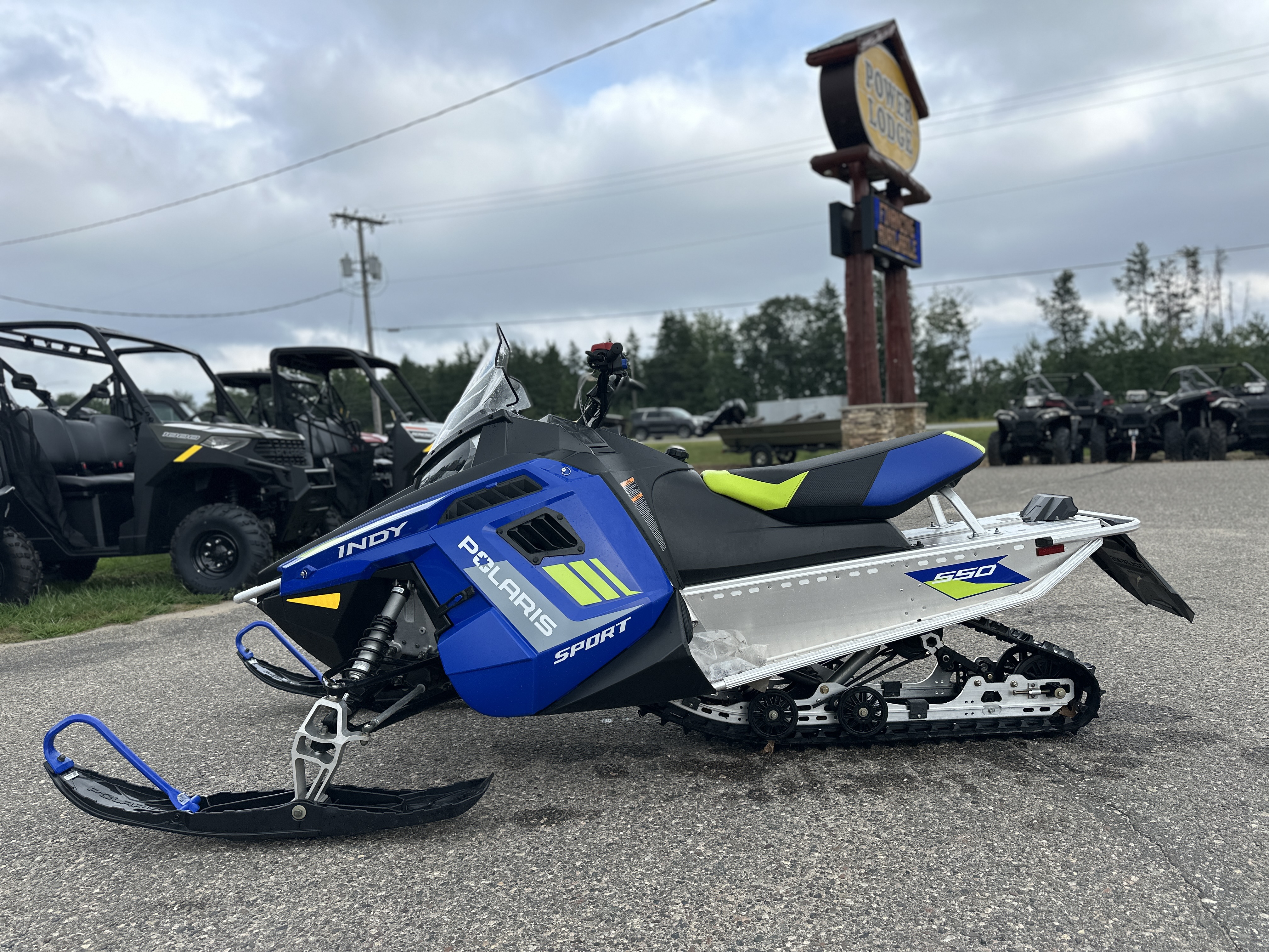 2024 Polaris 550 INDY SPORT 121