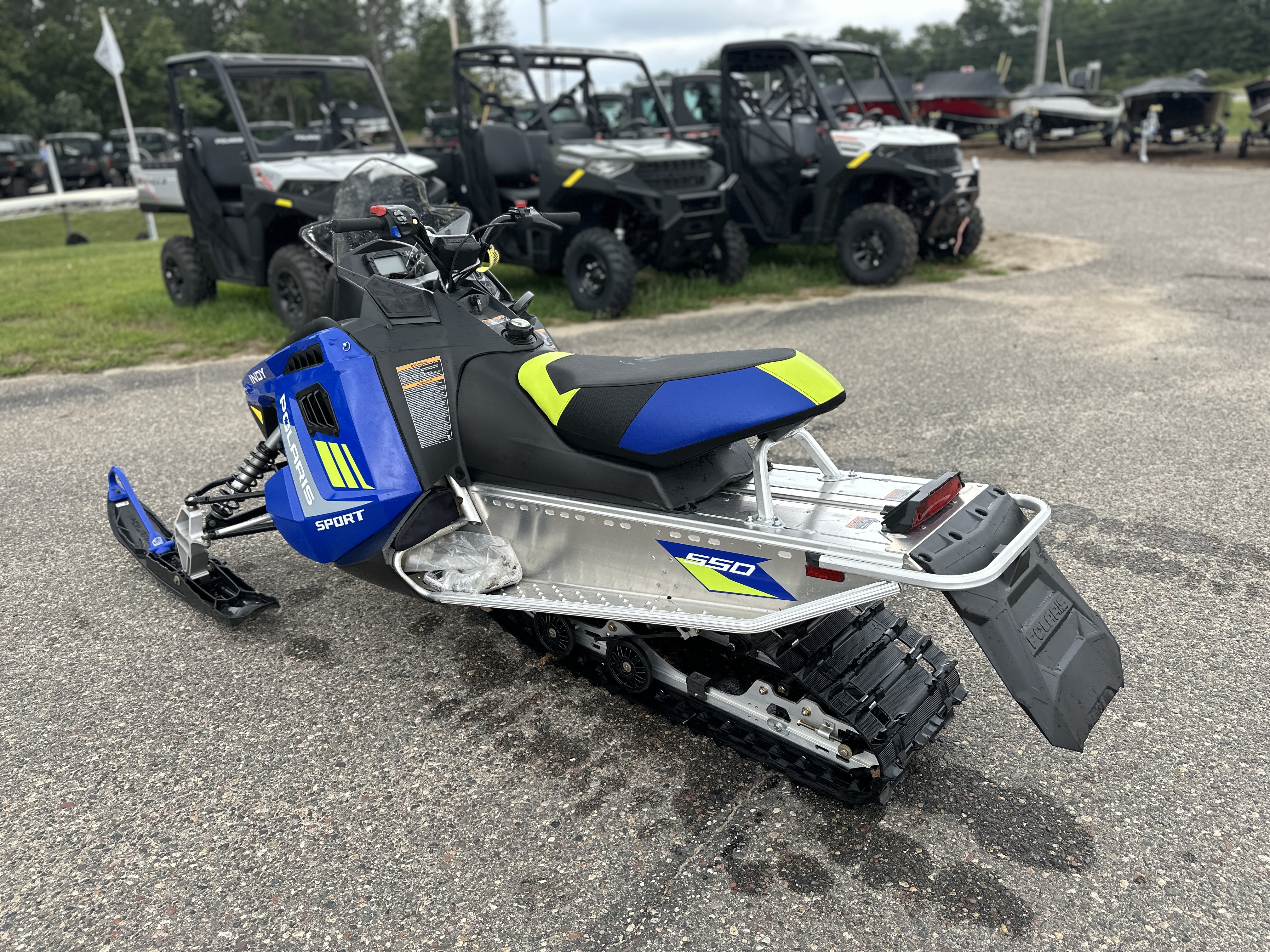 2024 Polaris 550 INDY SPORT 121 - Photo 2
