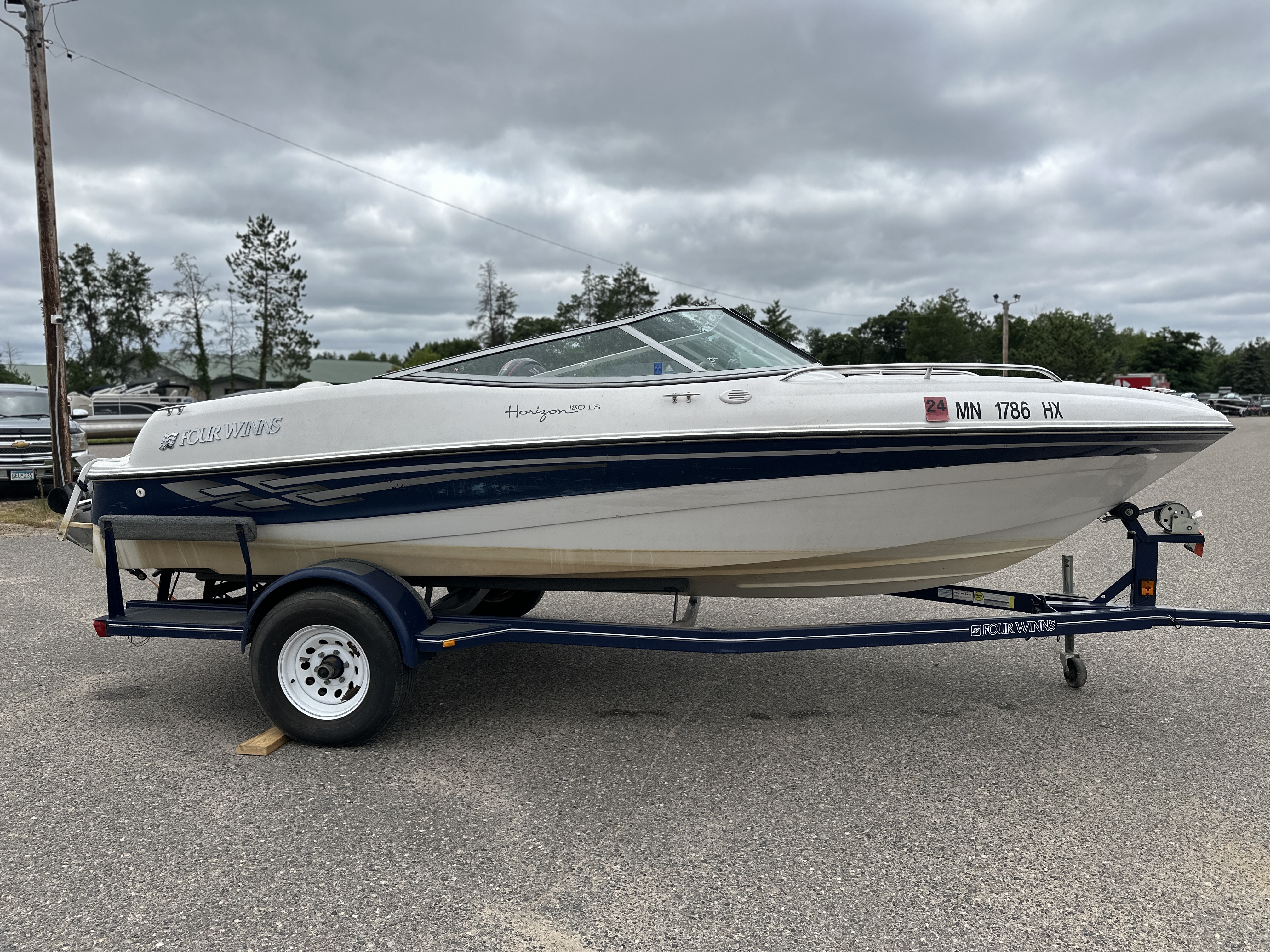 2000 Four Winns 180 Horizon - Photo 5