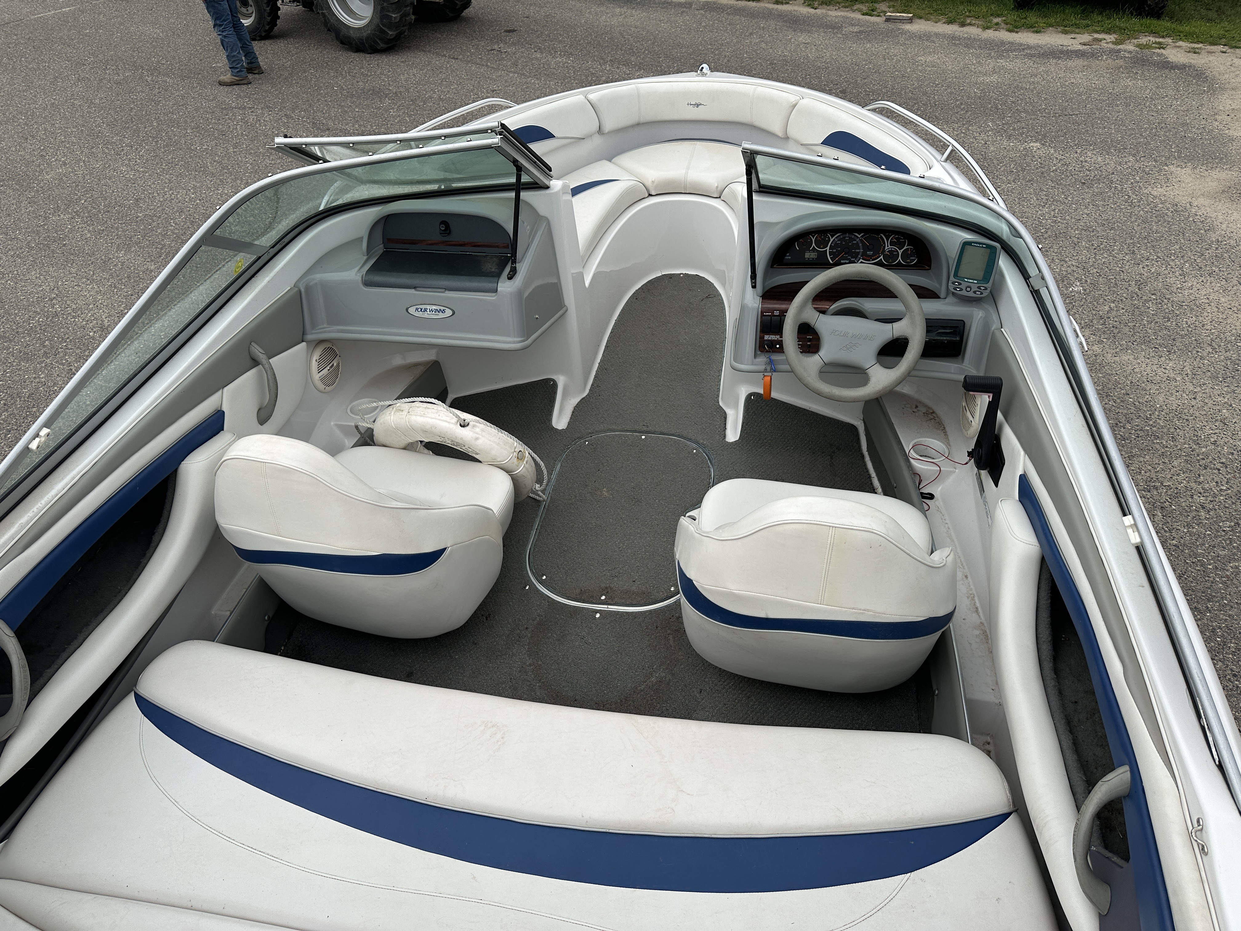 2000 Four Winns 180 Horizon - Photo 16
