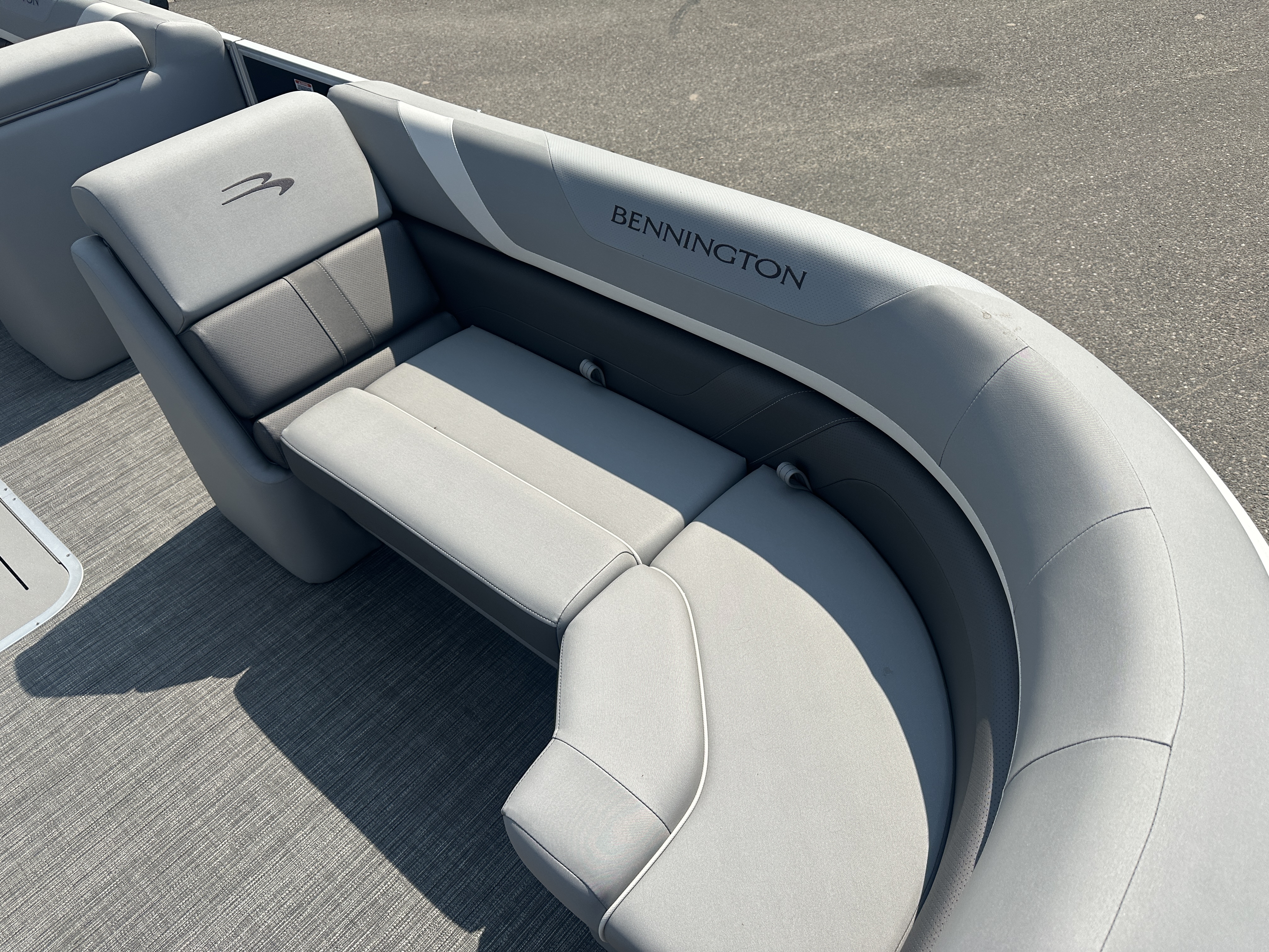 2024 Bennington 22 SX - SWINGBACK SPS - F150XB - TRITOON - Photo 11