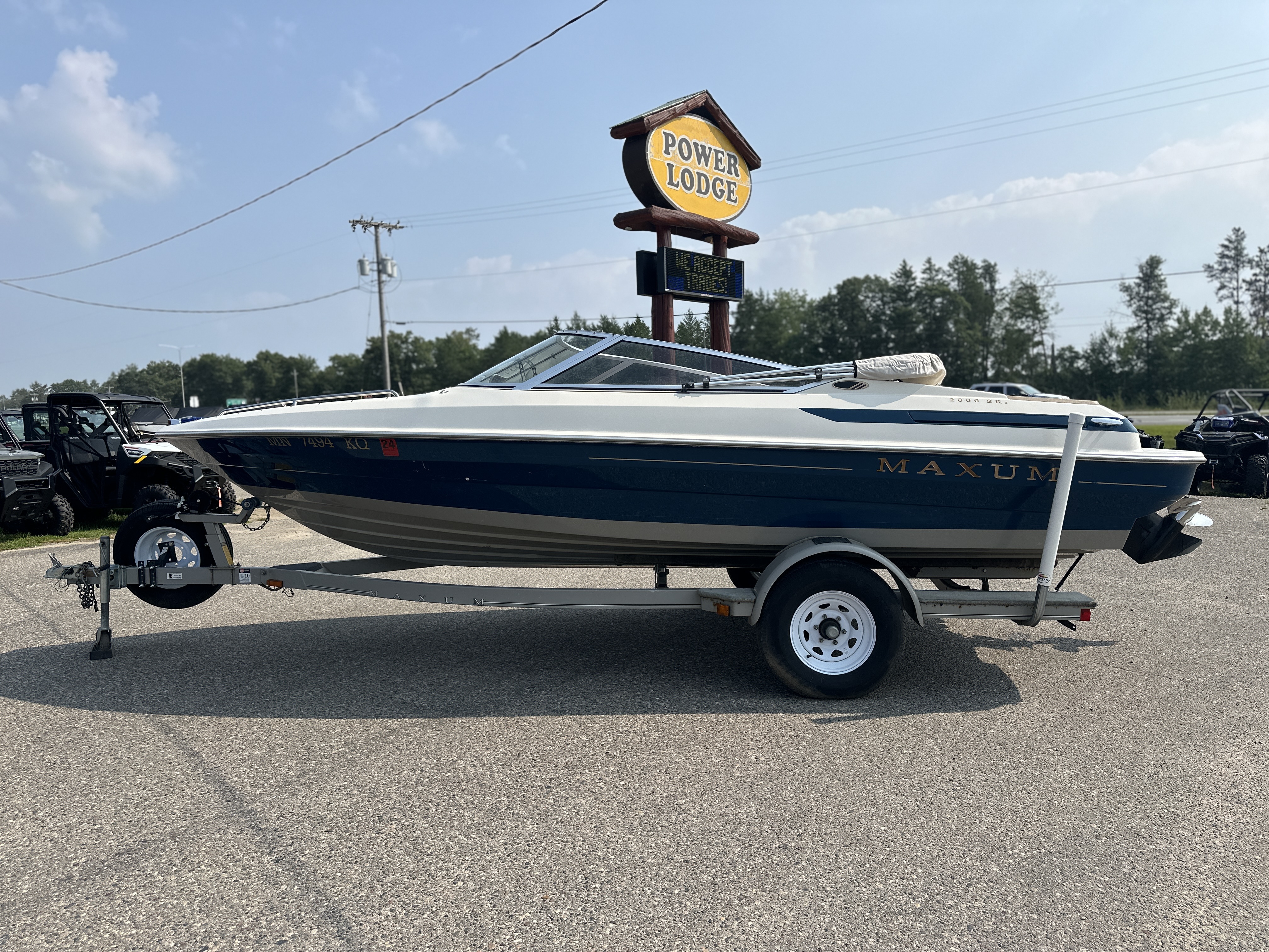 1995 Maxum 2000SR2