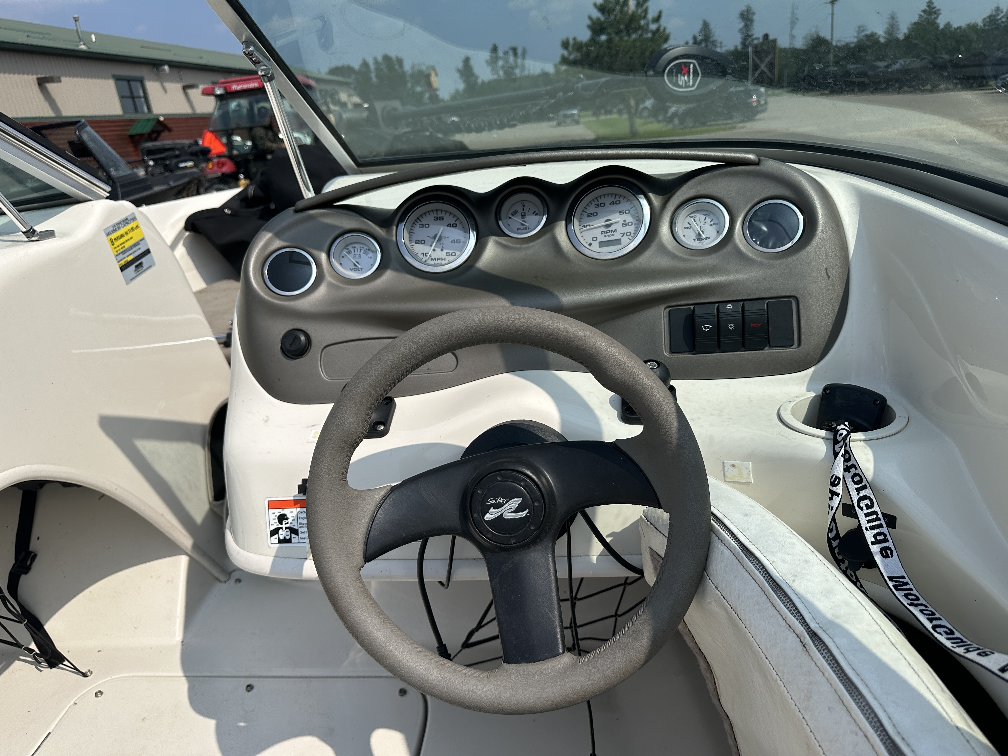 2006 Sea Ray 185 Sport - Photo 9