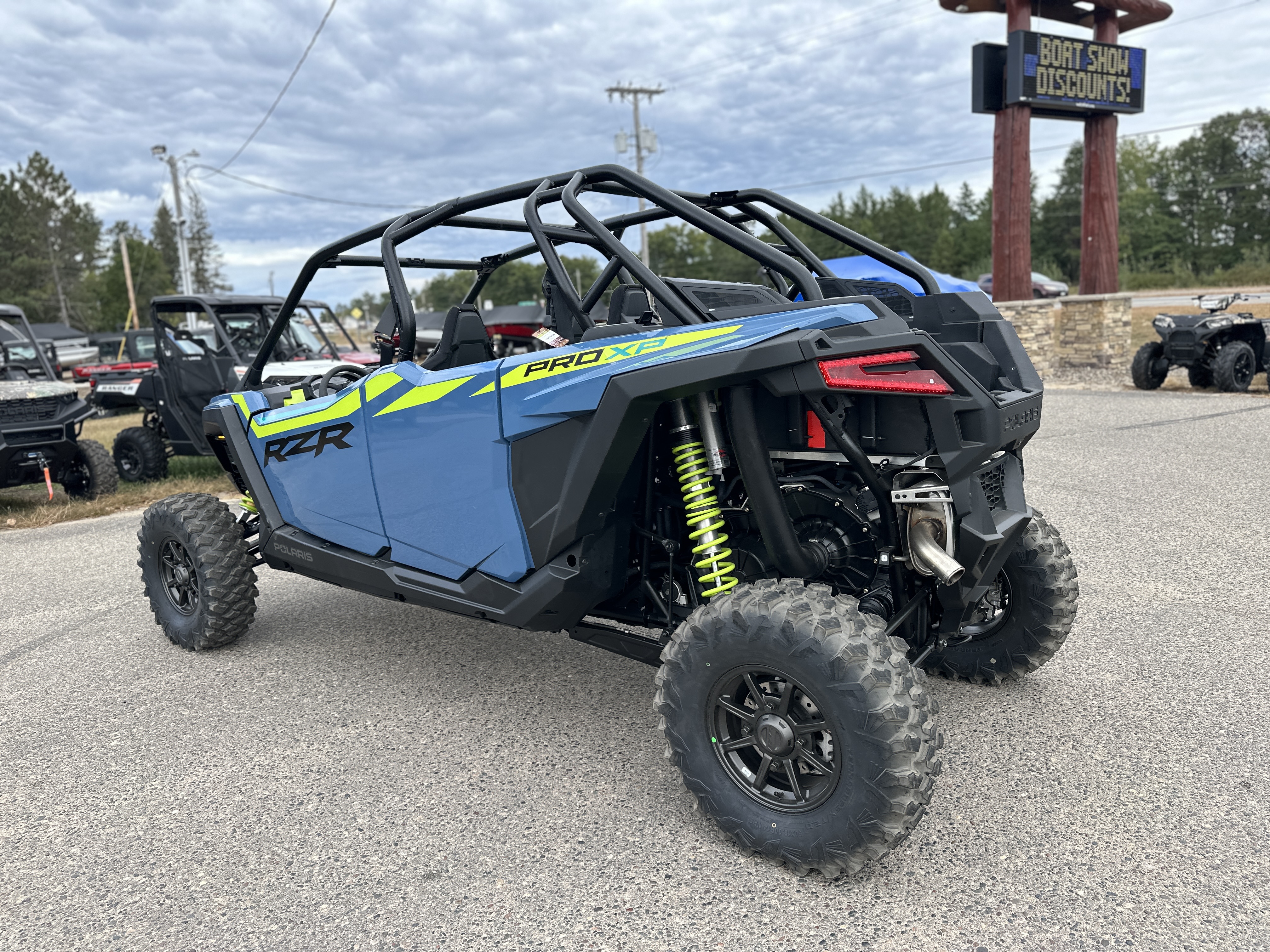 2025 Polaris RZR PRO XP 4 PREMIUM - Photo 2
