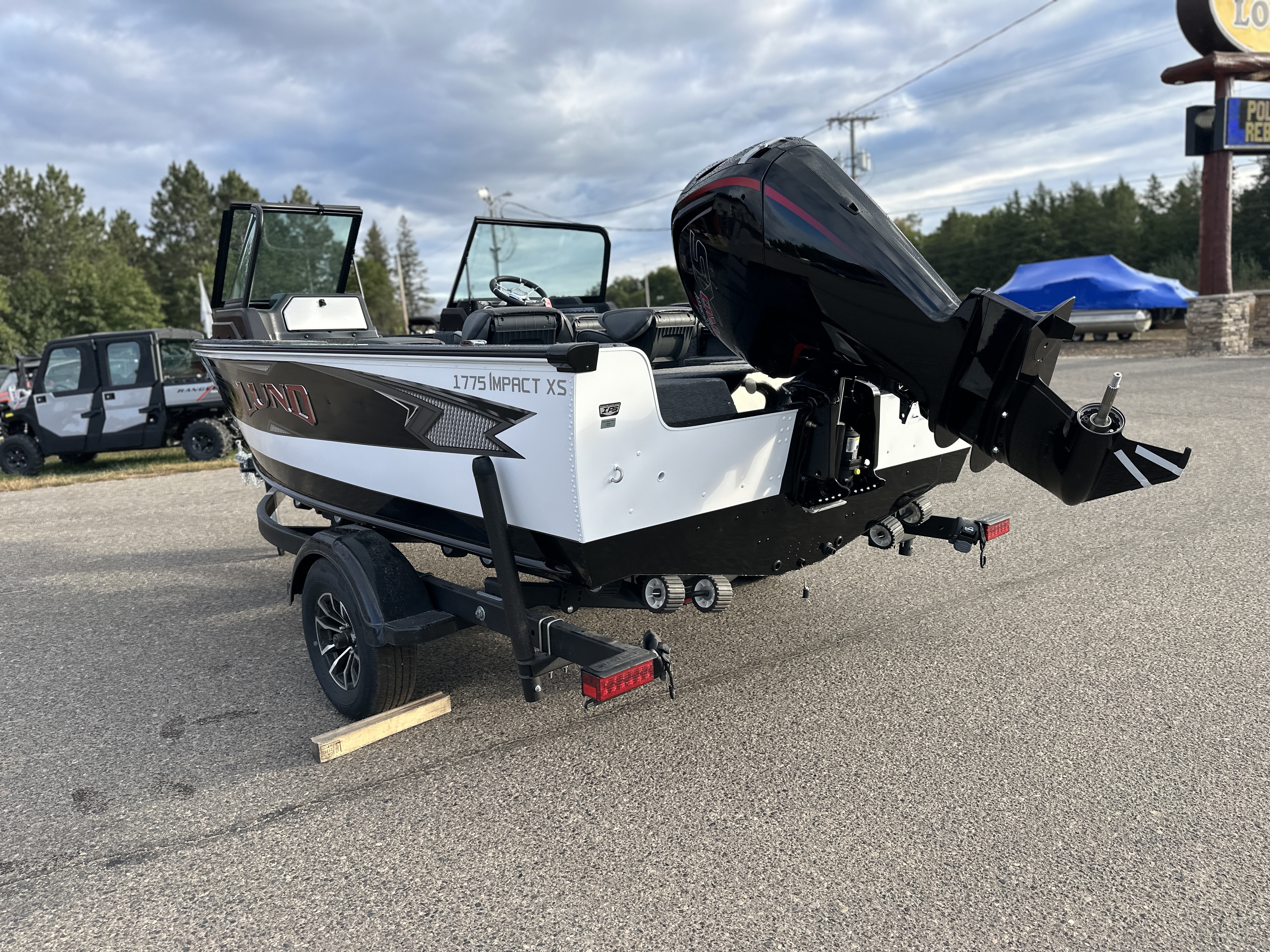 2025 Lund 1775 IMPACT XS - Photo 2