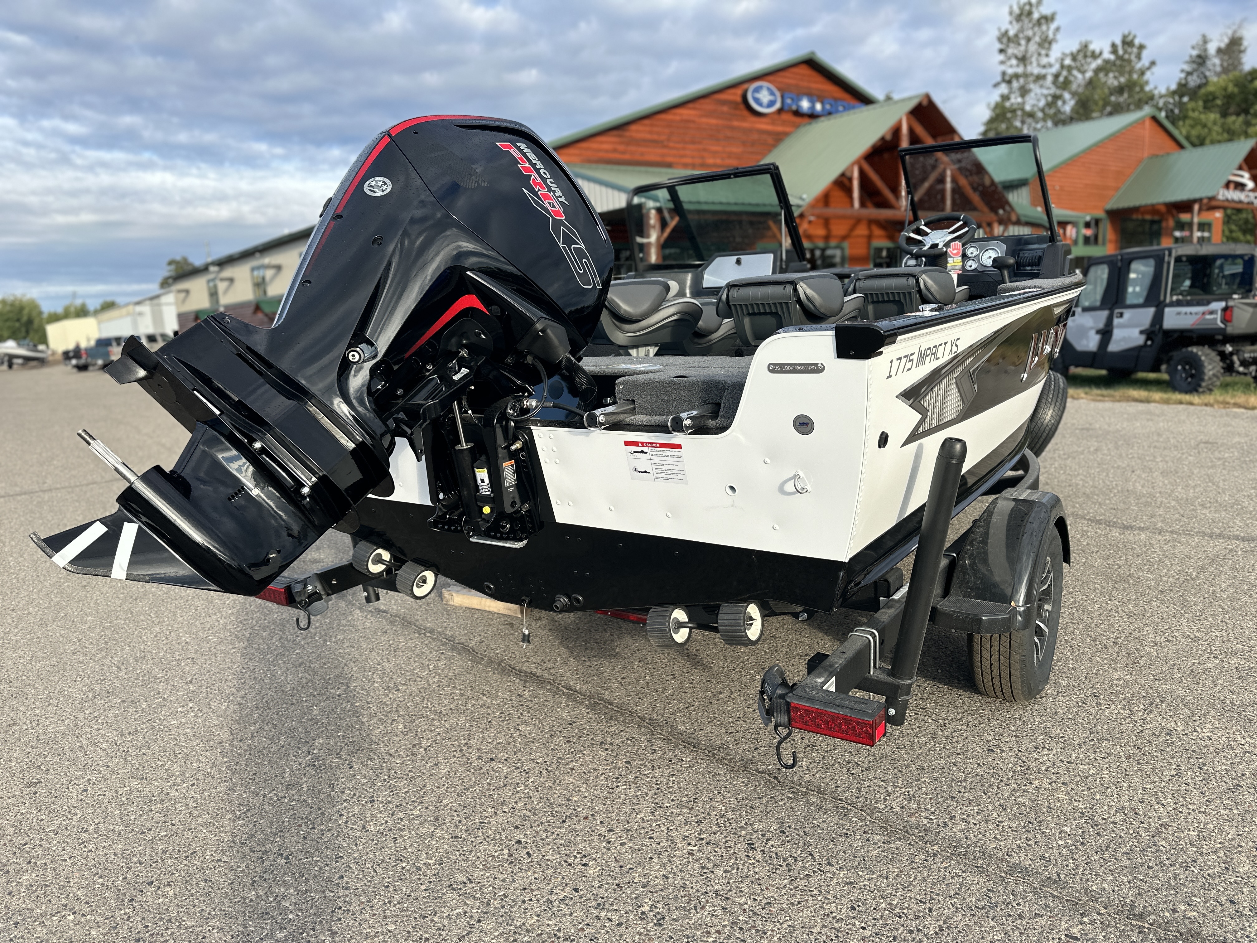 2025 Lund 1775 IMPACT XS - Photo 4