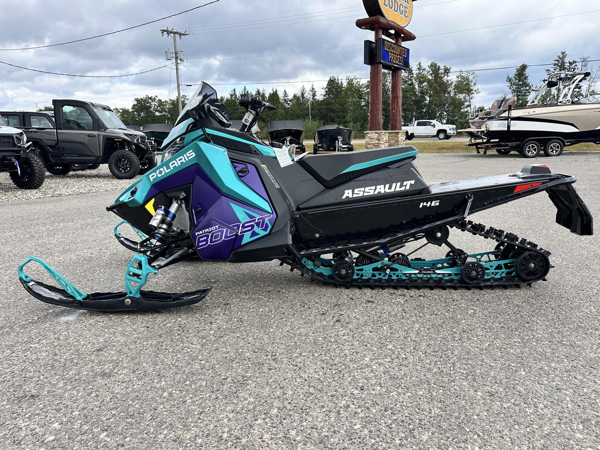 2024 Polaris BOOST SWITCHBACK ASSAULT 146 ES - Photo 5