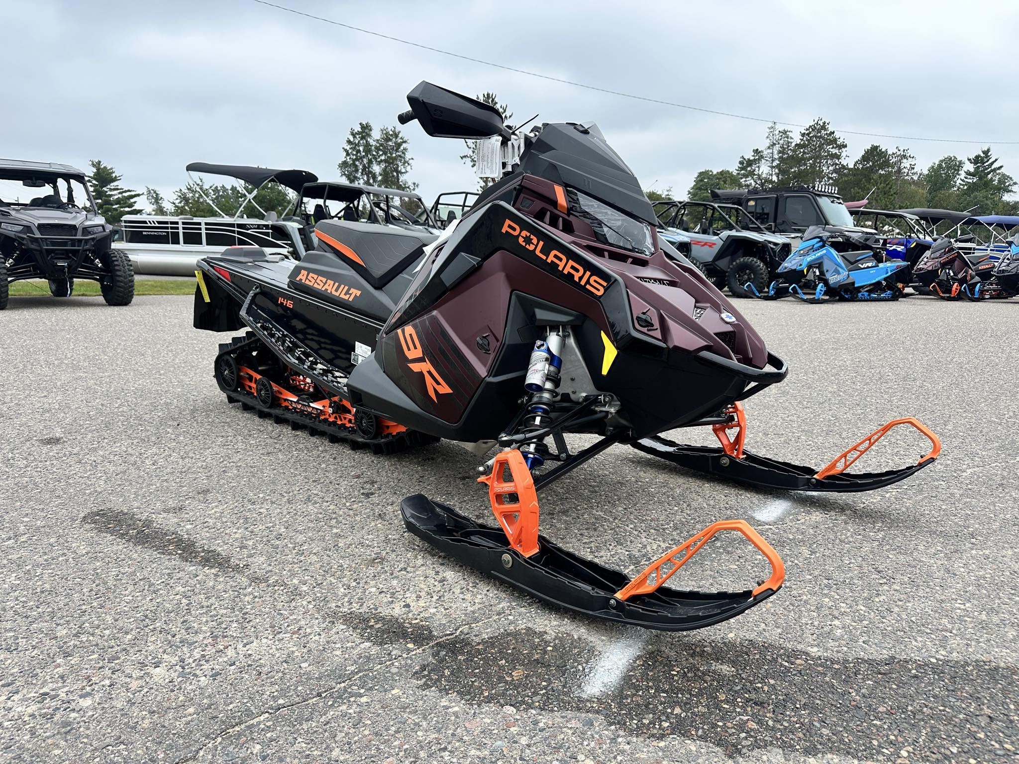 2025 Polaris 9R SWITCHBACK ASSAULT 146 - Photo 6
