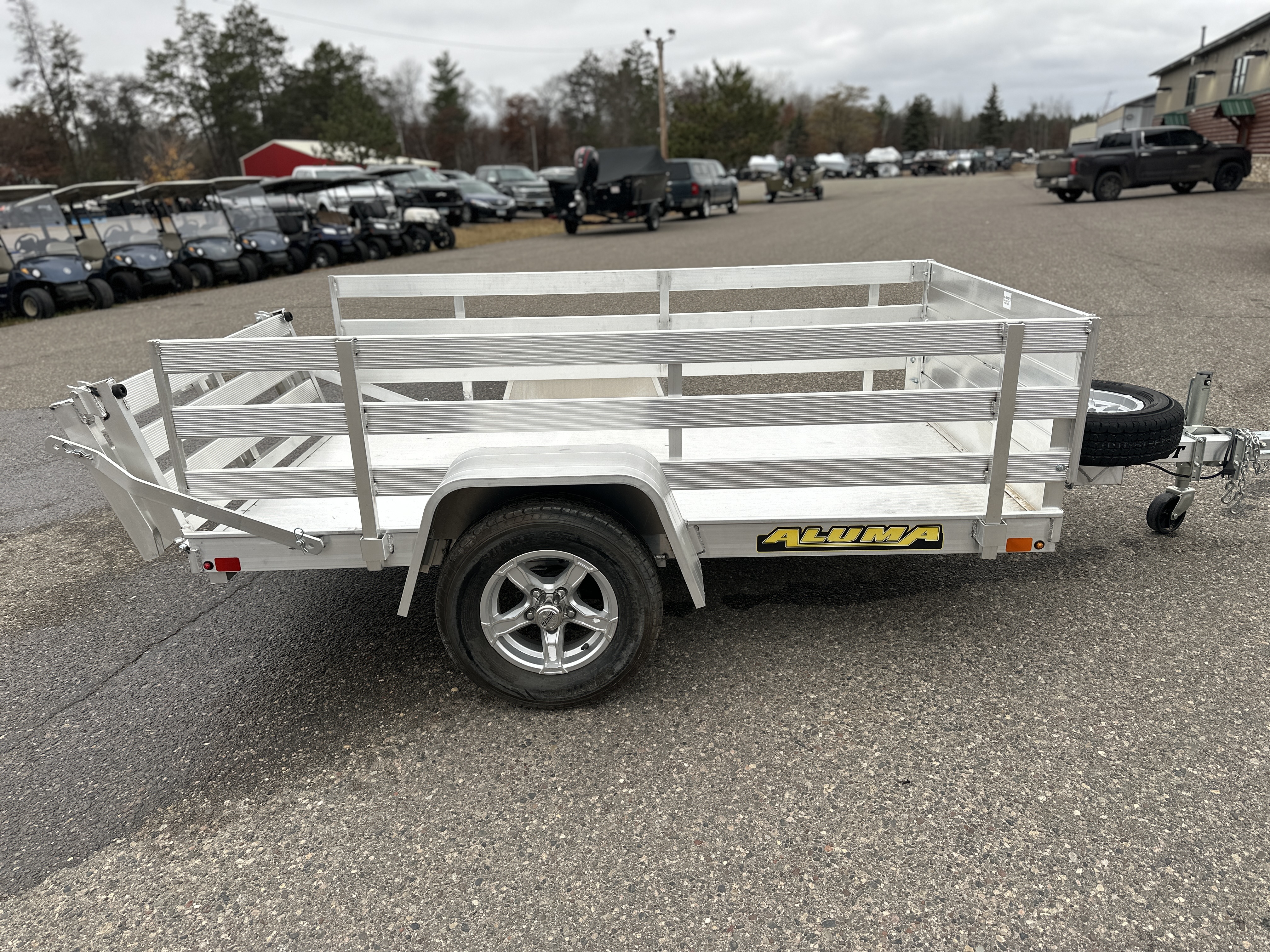 2025 Aluma SINGLE AXLE BI-FOLD TAILGATE 548S-BT - Photo 5
