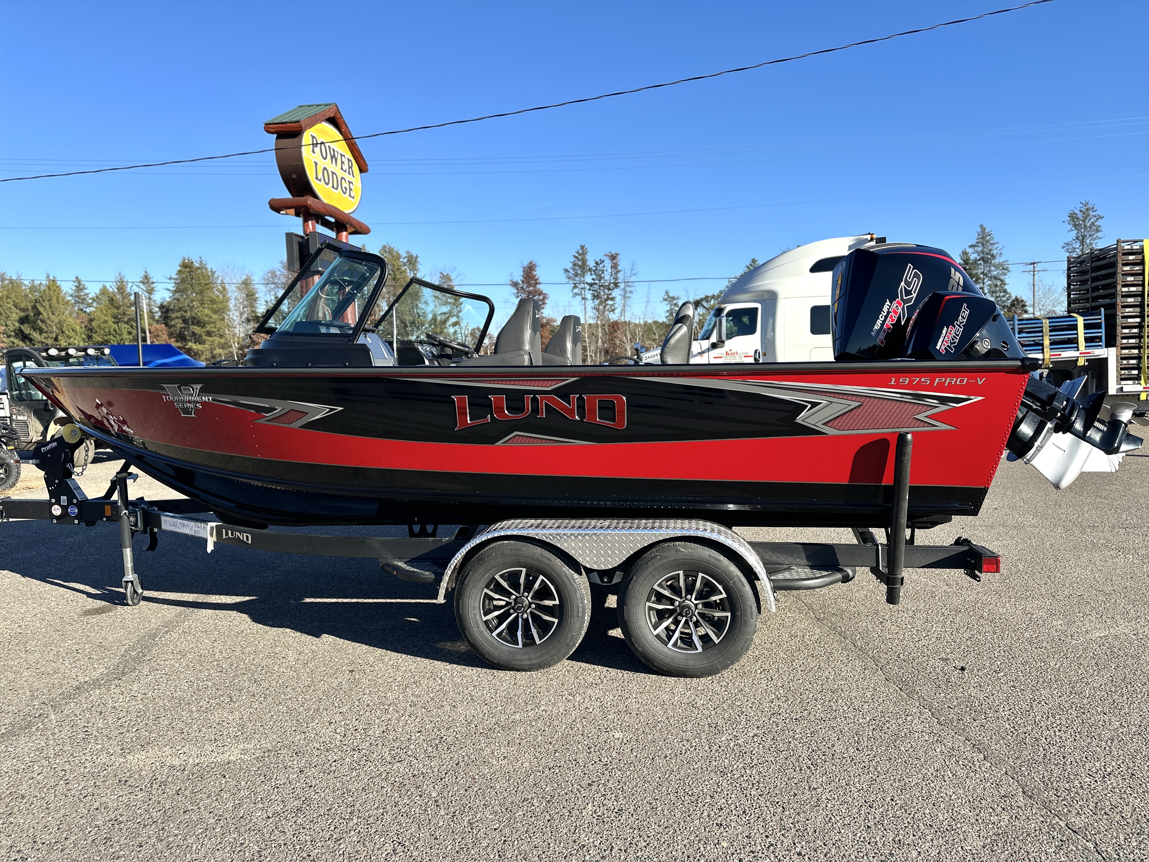 2025 Lund 1975 PRO V SPORT