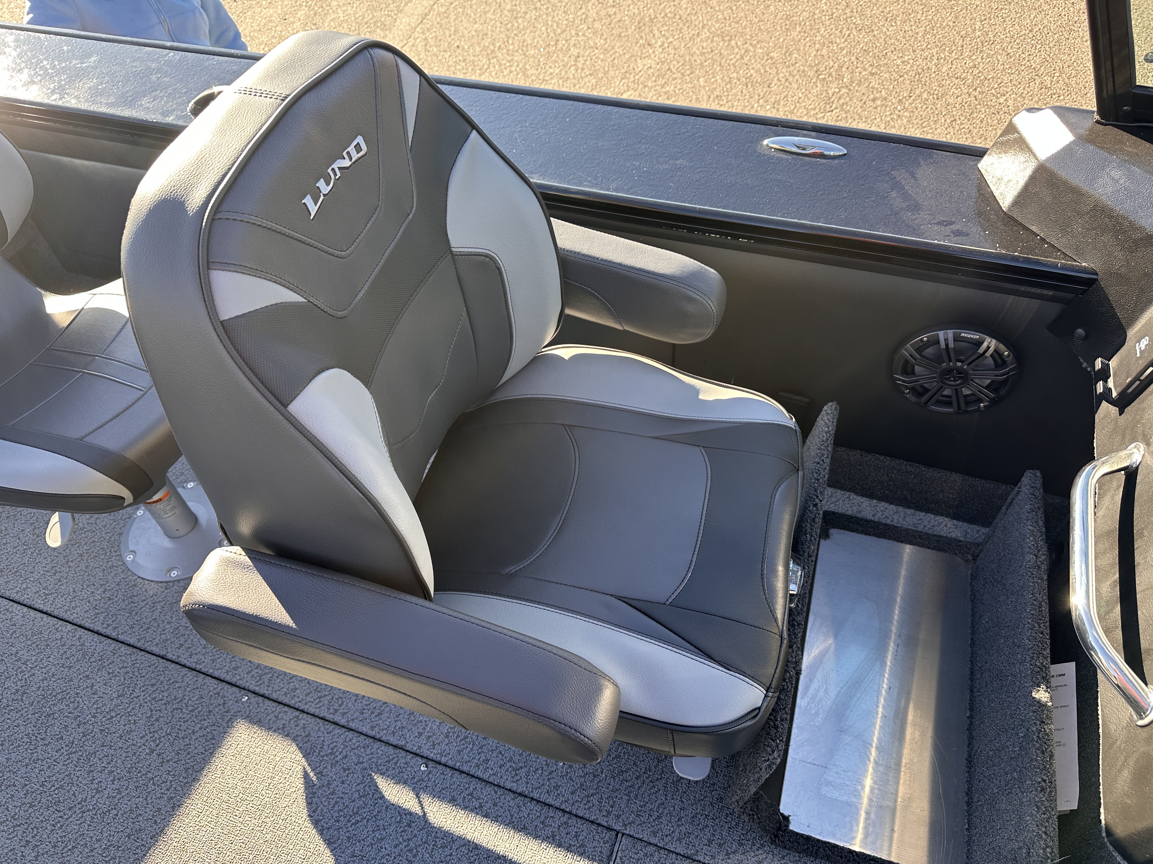 2025 Lund 1975 PRO V SPORT - Photo 11