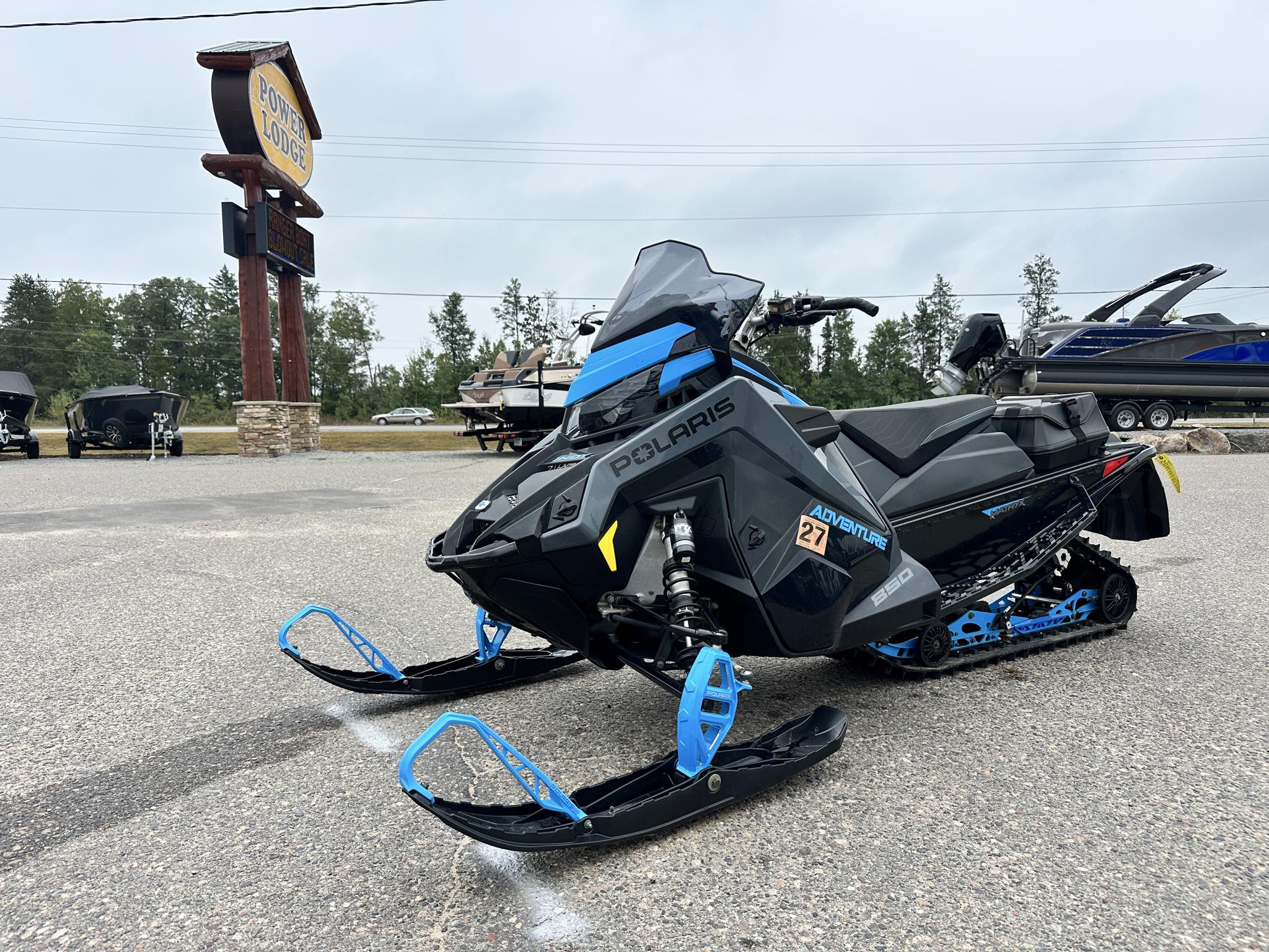 2022 Polaris 850 INDY ADVENTURE 137