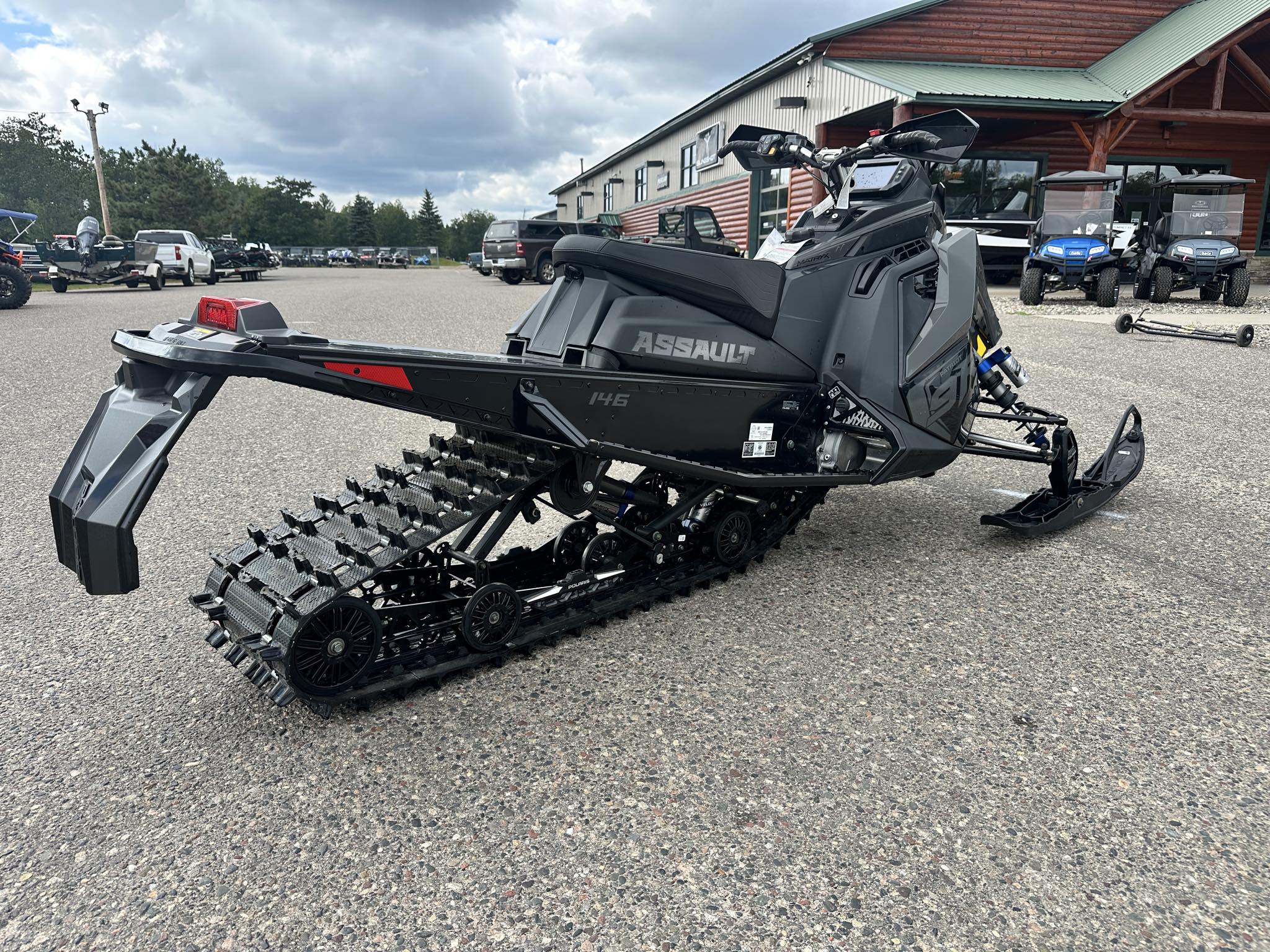 2025 Polaris 9R SWITCHBACK ASSAULT 146 - Photo 5