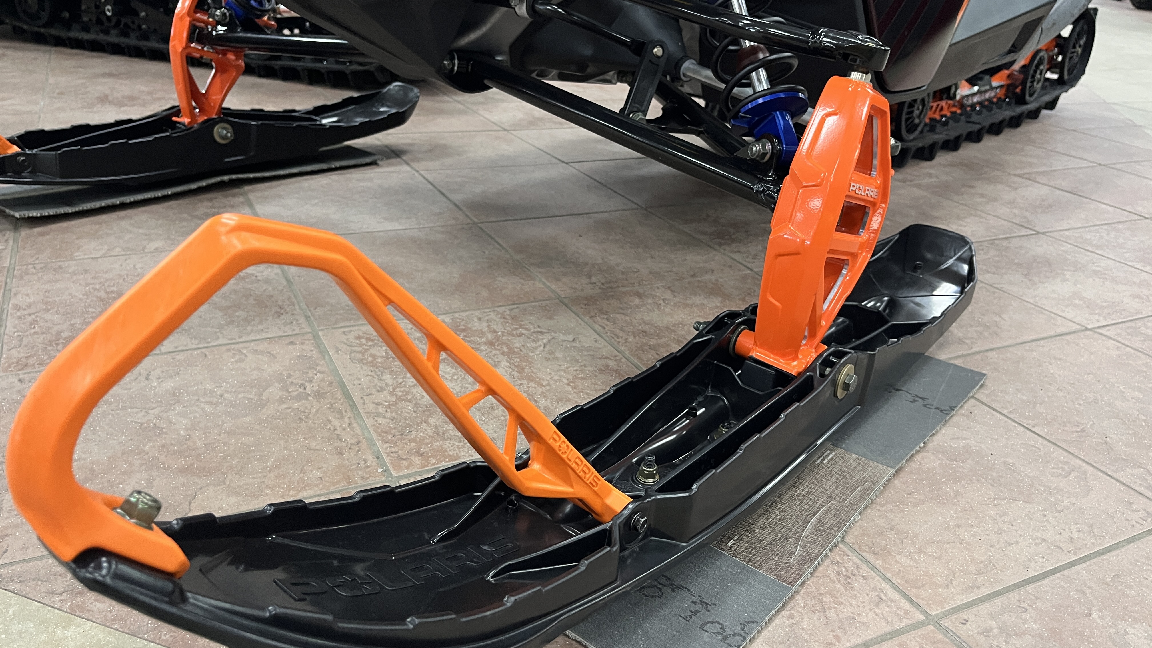 2025 Polaris 9R SWITCHBACK ASSAULT 146 - Photo 9