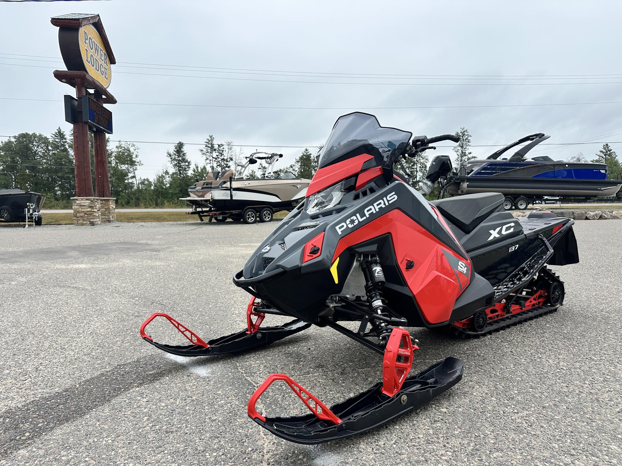 2024 Polaris S4 INDY XC 137 ES