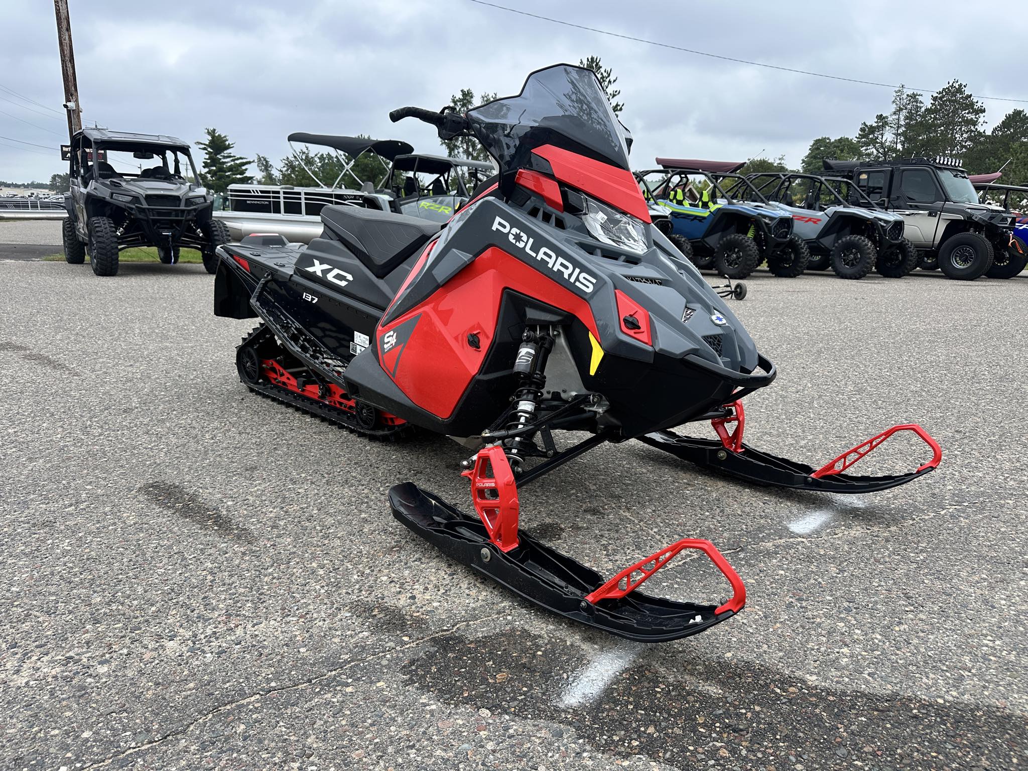 2024 Polaris S4 INDY XC 137 ES - Photo 9