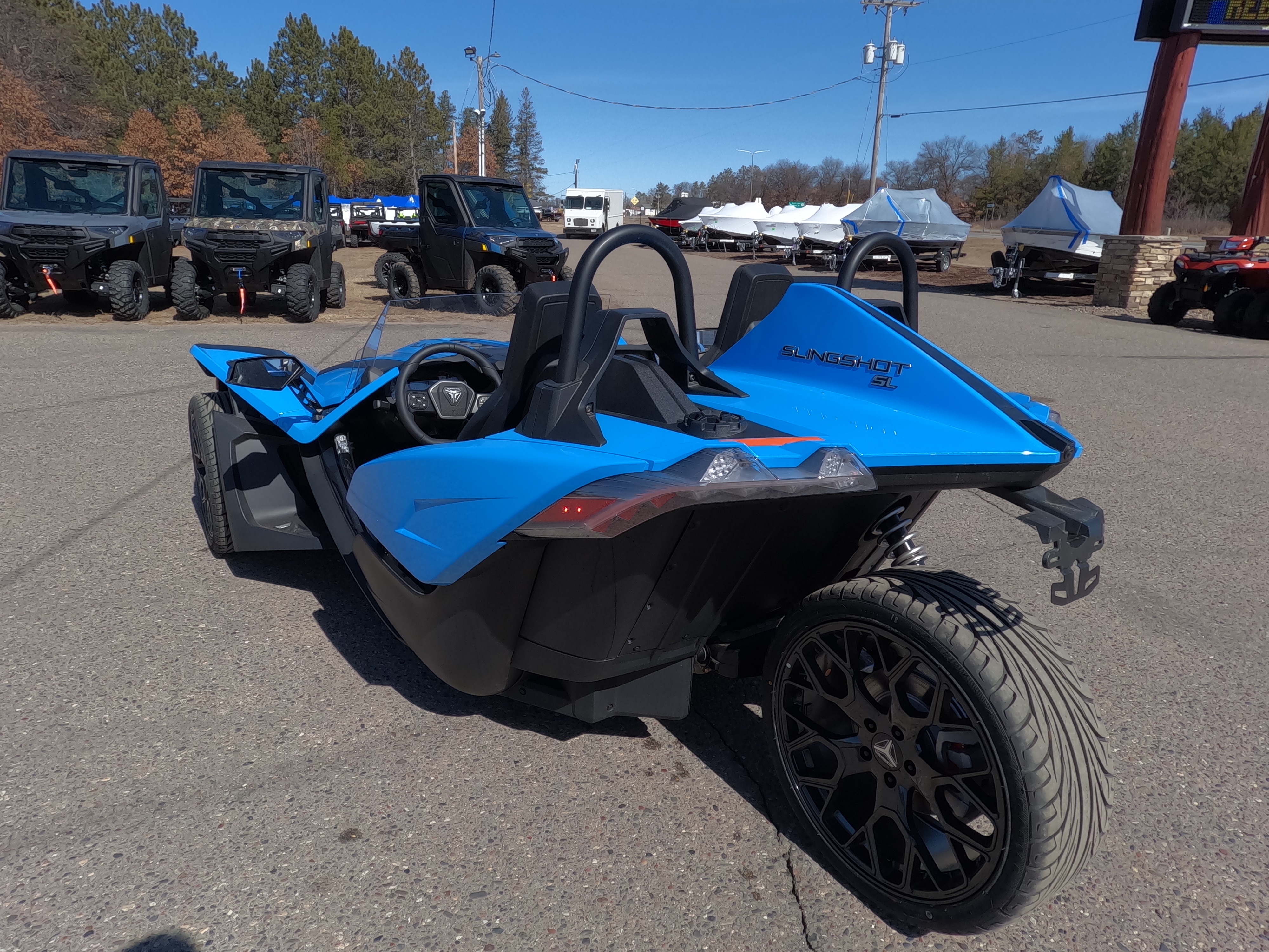 2024 Polaris SLINGSHOT SL MANUAL - BLUE PEARL - Photo 2