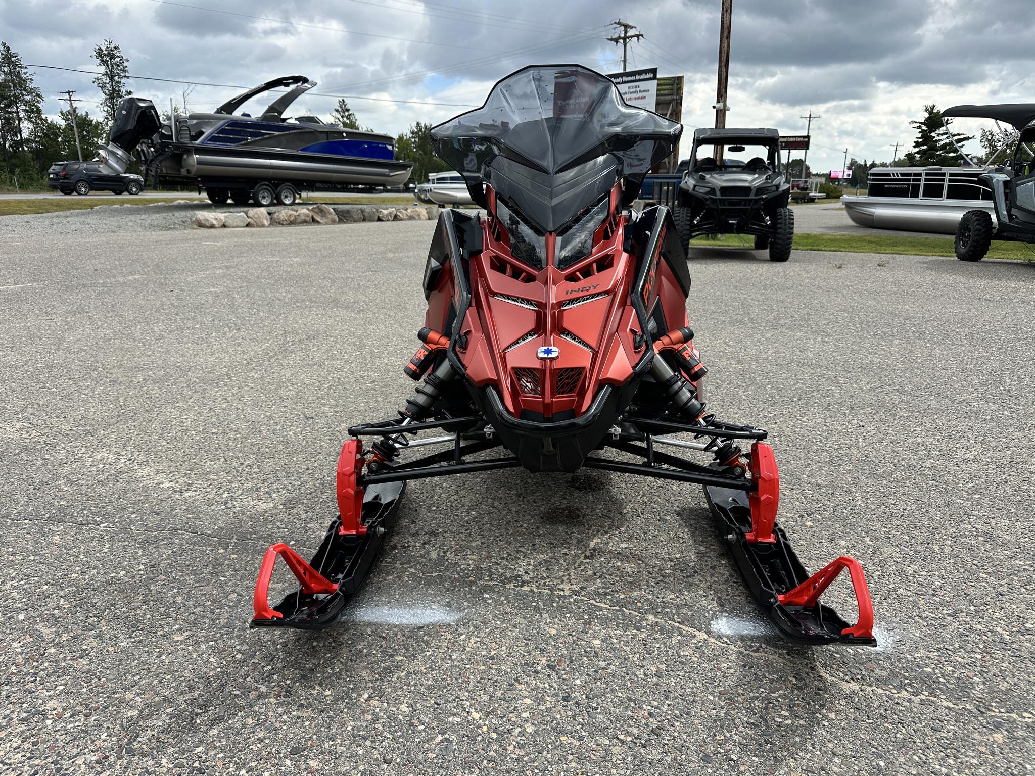 2025 Polaris BOOST INDY VR1 137 DYNAMIX - Photo 6