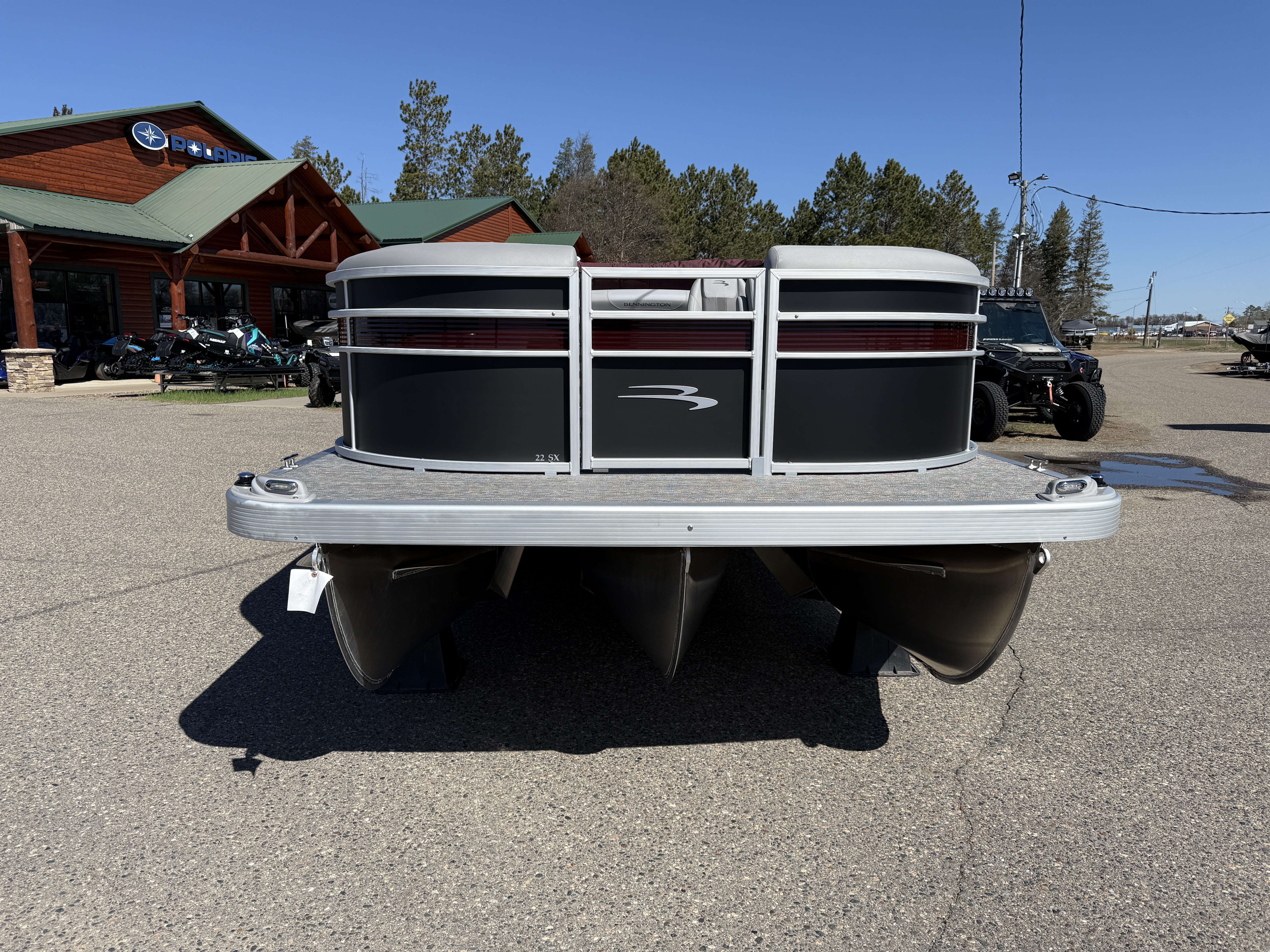 2025 Bennington 22 SX - SWINGBACK CO-CAP SPS - w/F150XC - TRI - Photo 3