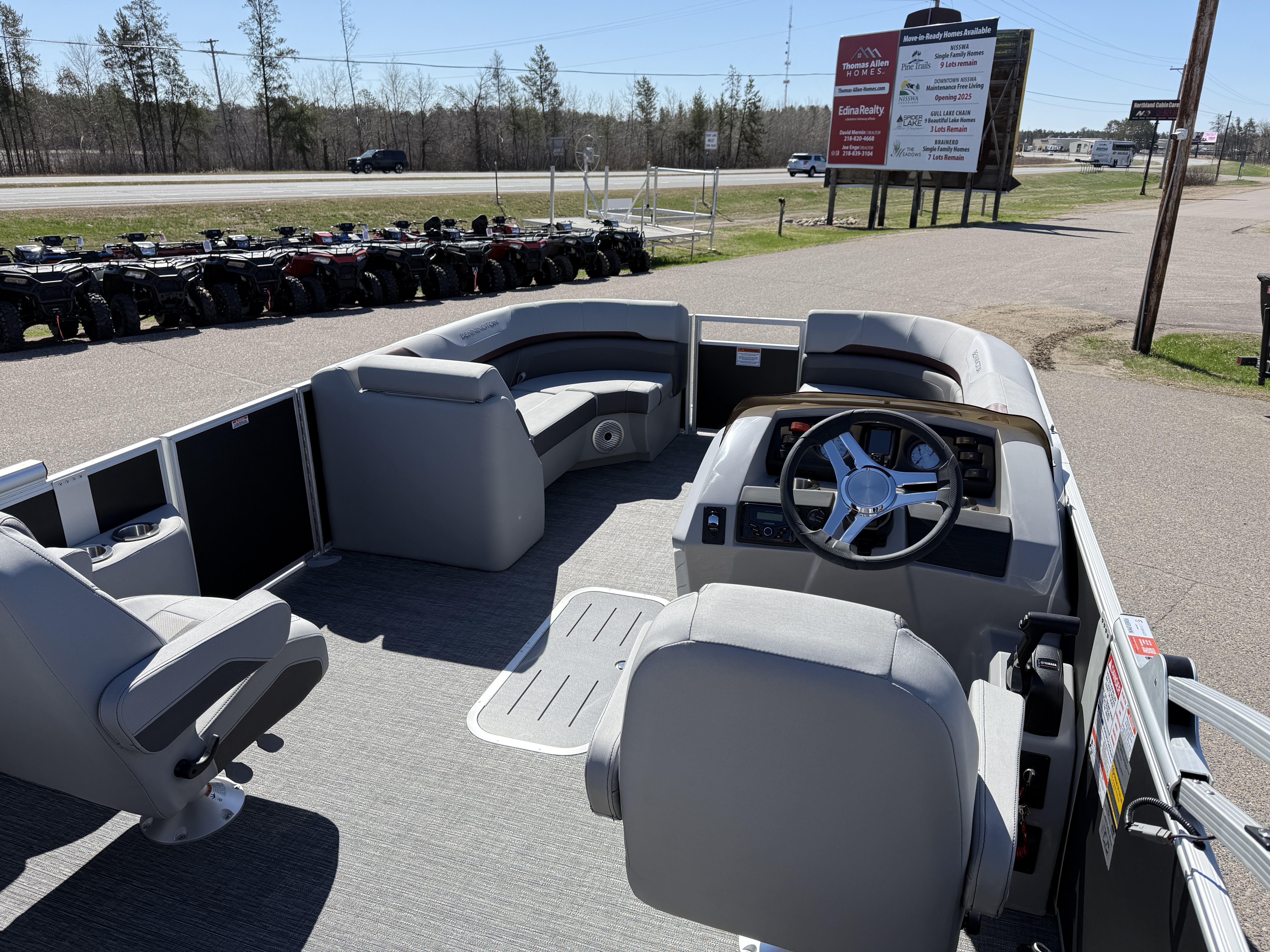 2025 Bennington 22 SX - SWINGBACK CO-CAP SPS - w/F150XC - TRI - Photo 10