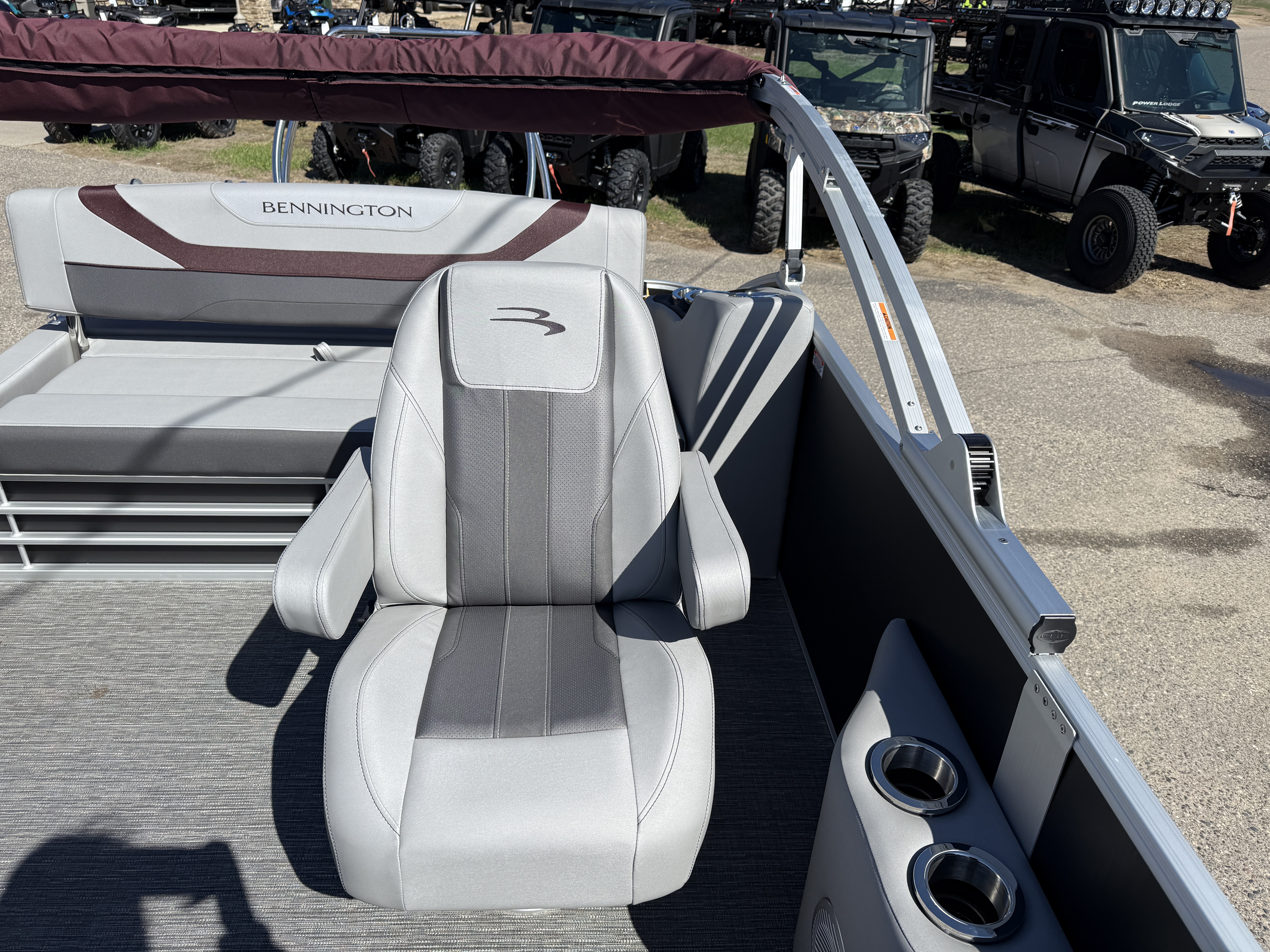 2025 Bennington 22 SX - SWINGBACK CO-CAP SPS - w/F150XC - TRI - Photo 12