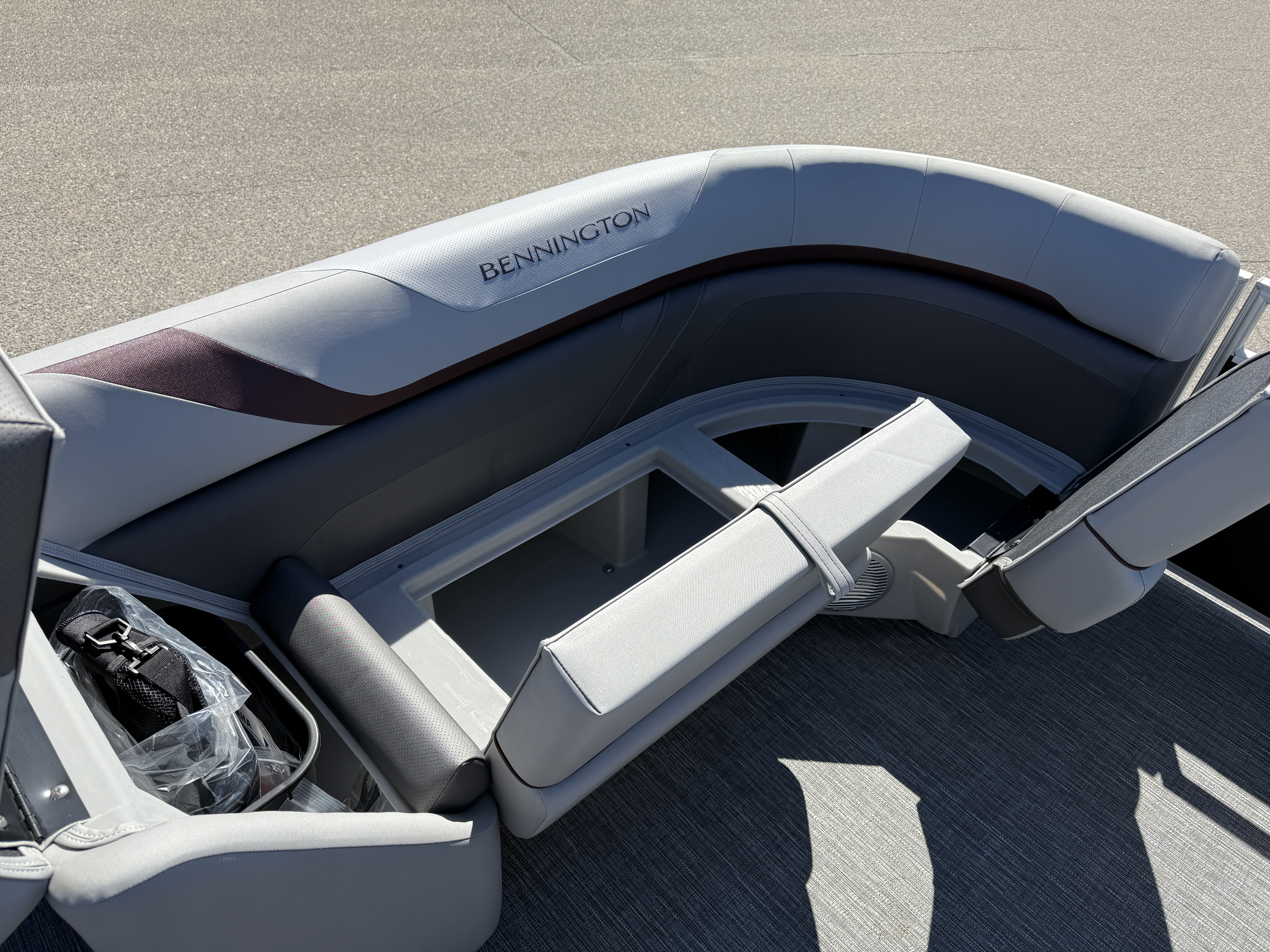2025 Bennington 22 SX - SWINGBACK CO-CAP SPS - w/F150XC - TRI - Photo 15