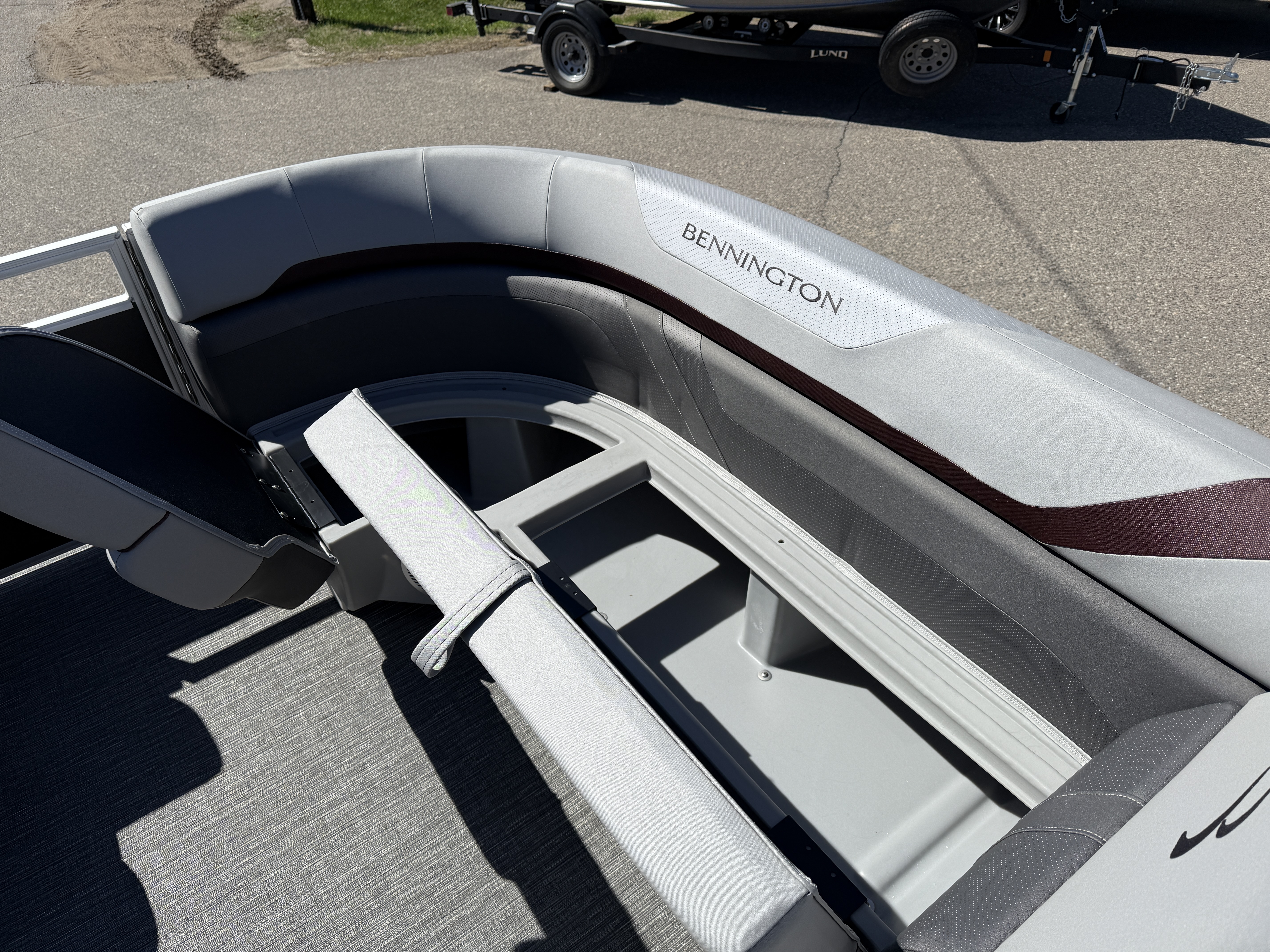 2025 Bennington 22 SX - SWINGBACK CO-CAP SPS - w/F150XC - TRI - Photo 16