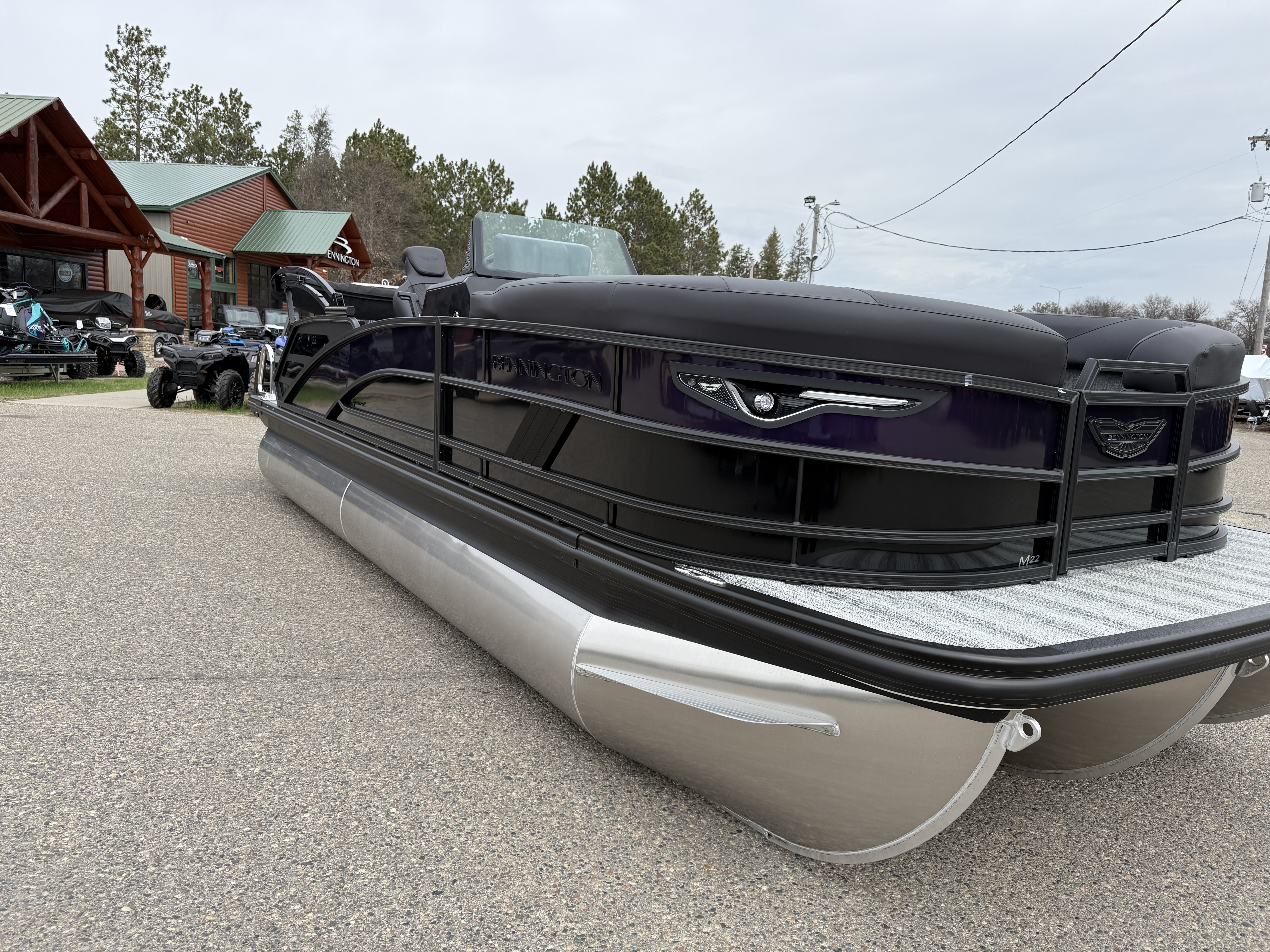 2025 Bennington 22 M - SWINGBACK SPORT - w/F150XC - TRITOON - Photo 2