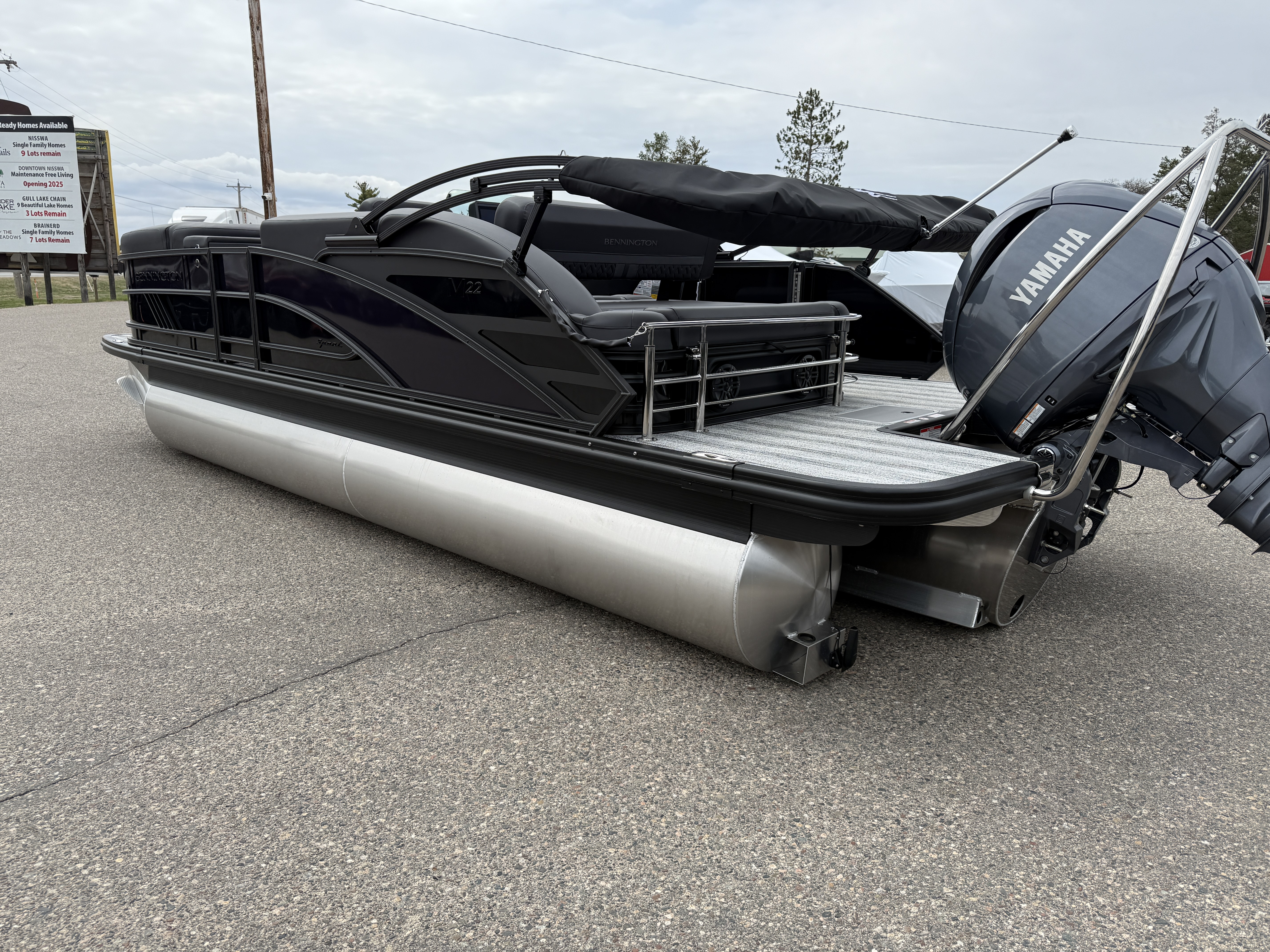 2025 Bennington 22 M - SWINGBACK SPORT - w/F150XC - TRITOON - Photo 6