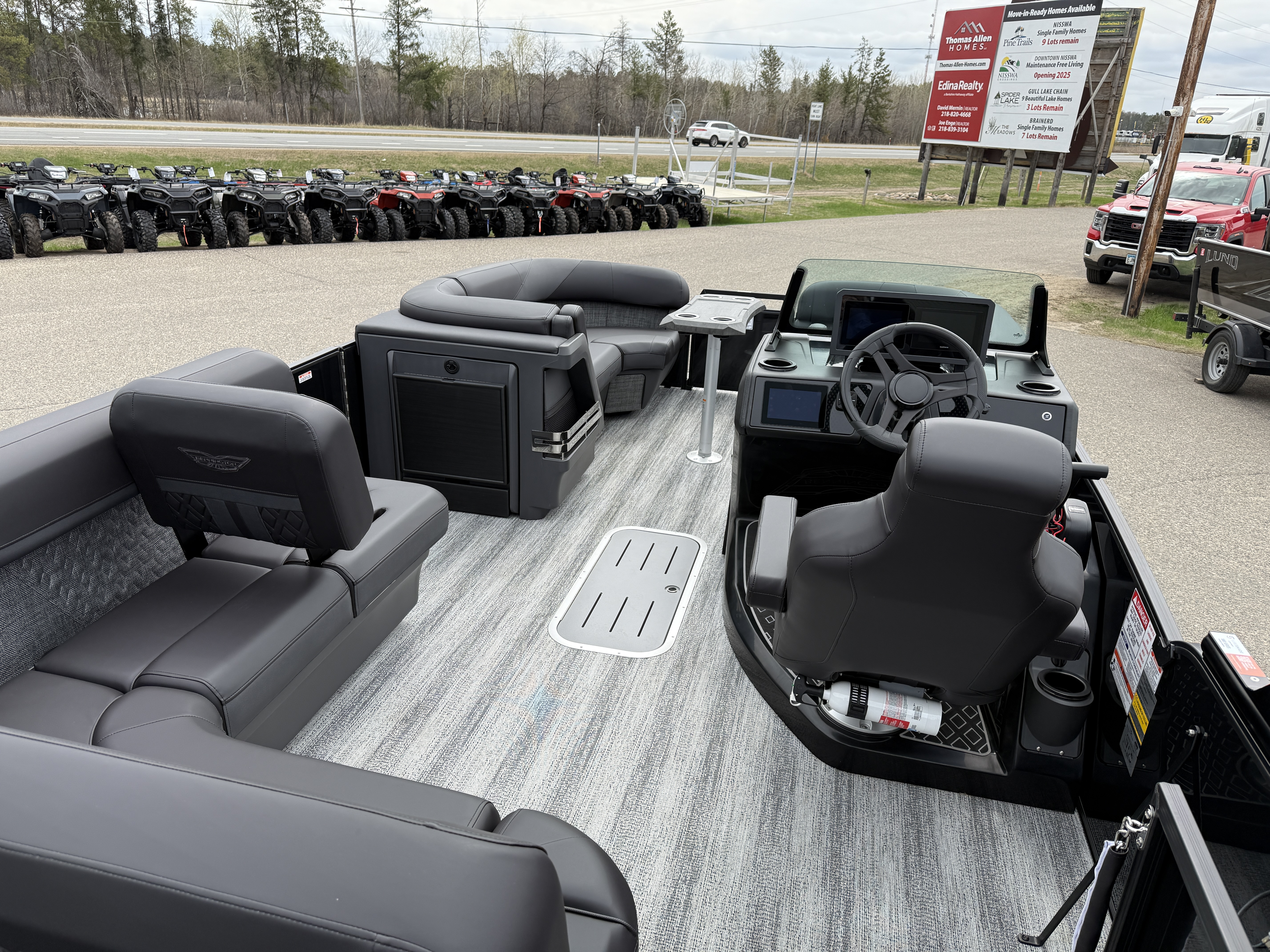 2025 Bennington 22 M - SWINGBACK SPORT - w/F150XC - TRITOON - Photo 9