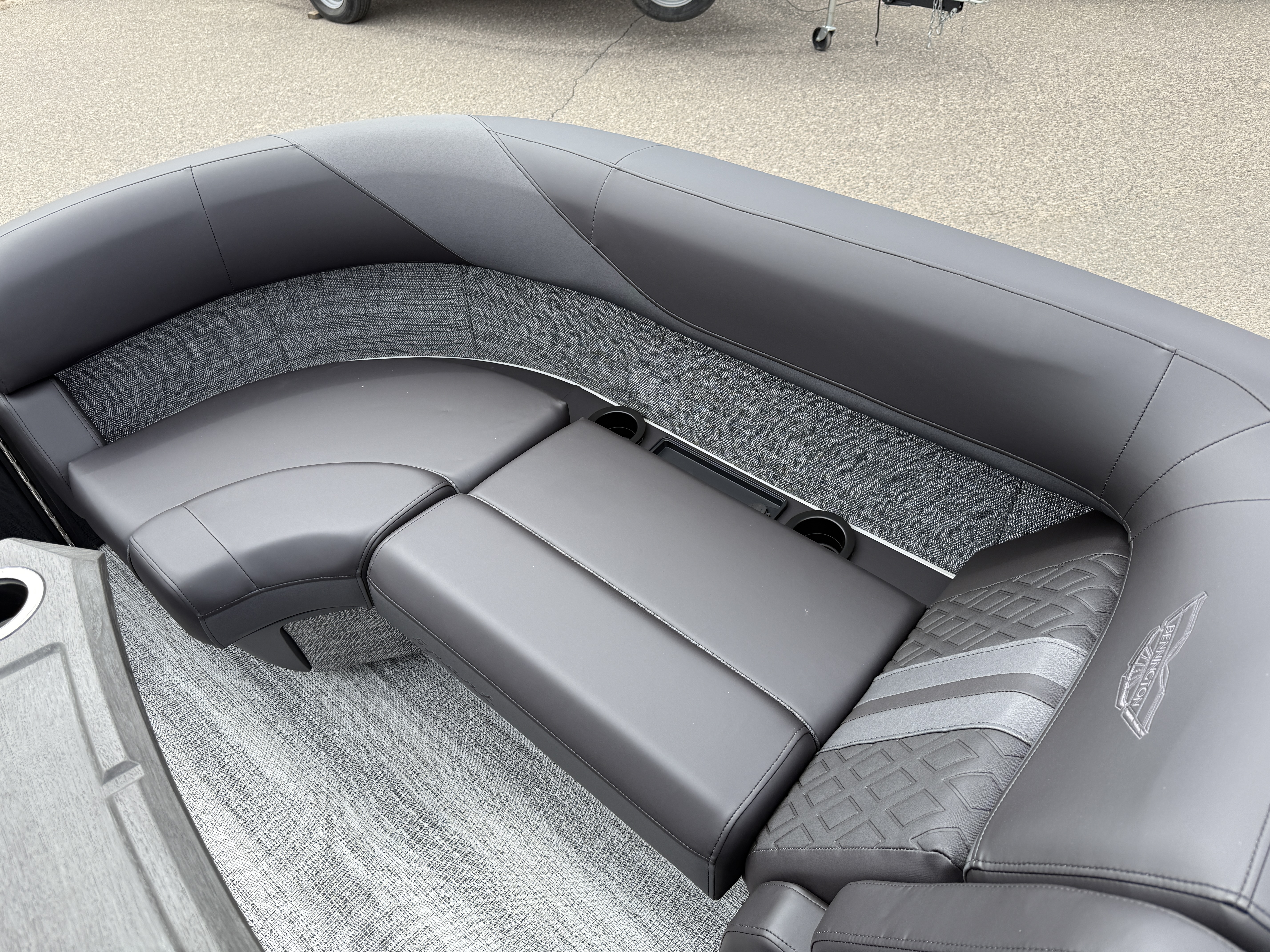 2025 Bennington 22 M - SWINGBACK SPORT - w/F150XC - TRITOON - Photo 12