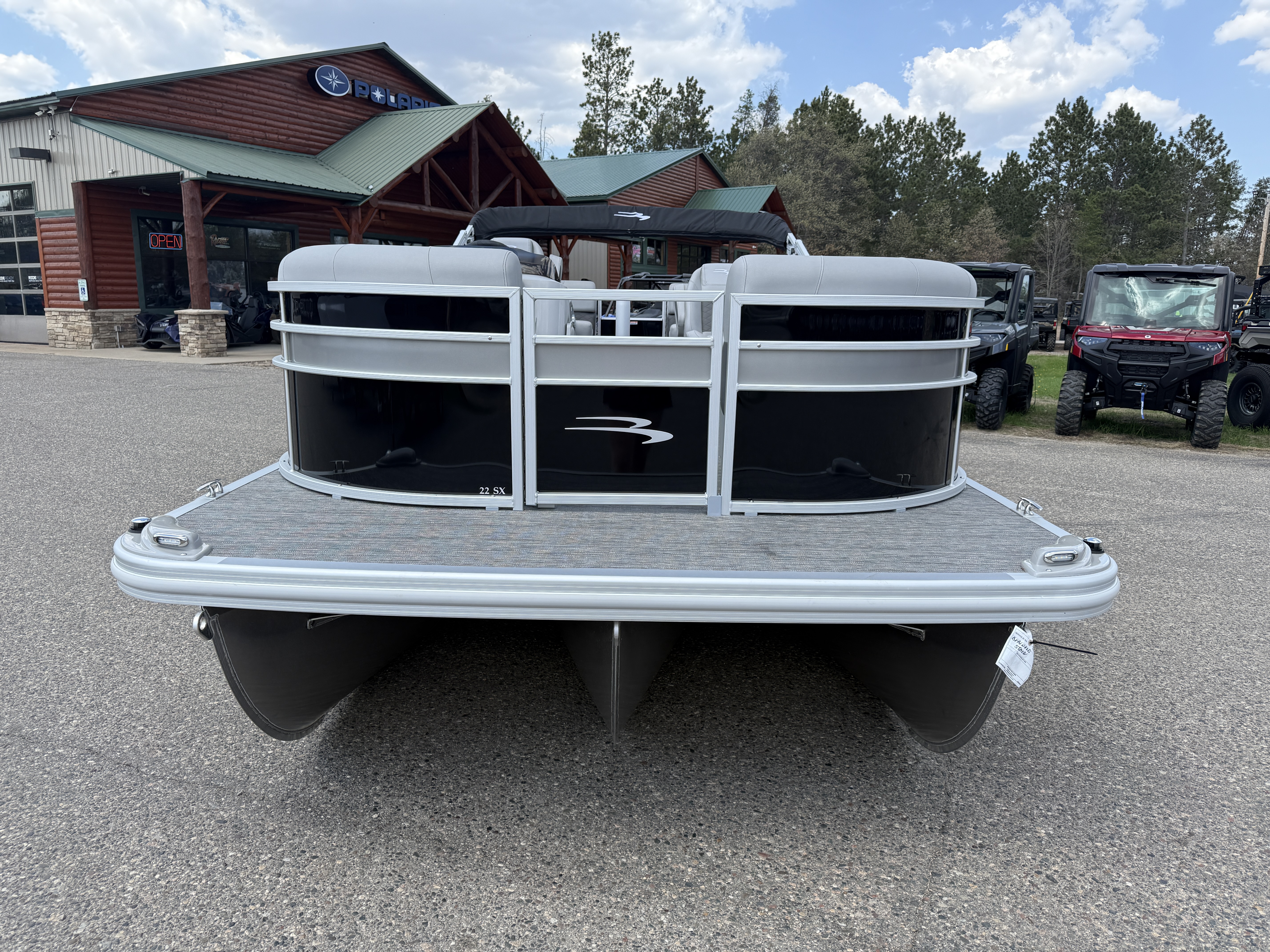 2025 Bennington 22 SX - STERN RADIUS EXPRESS - w/T50LB - Photo 4
