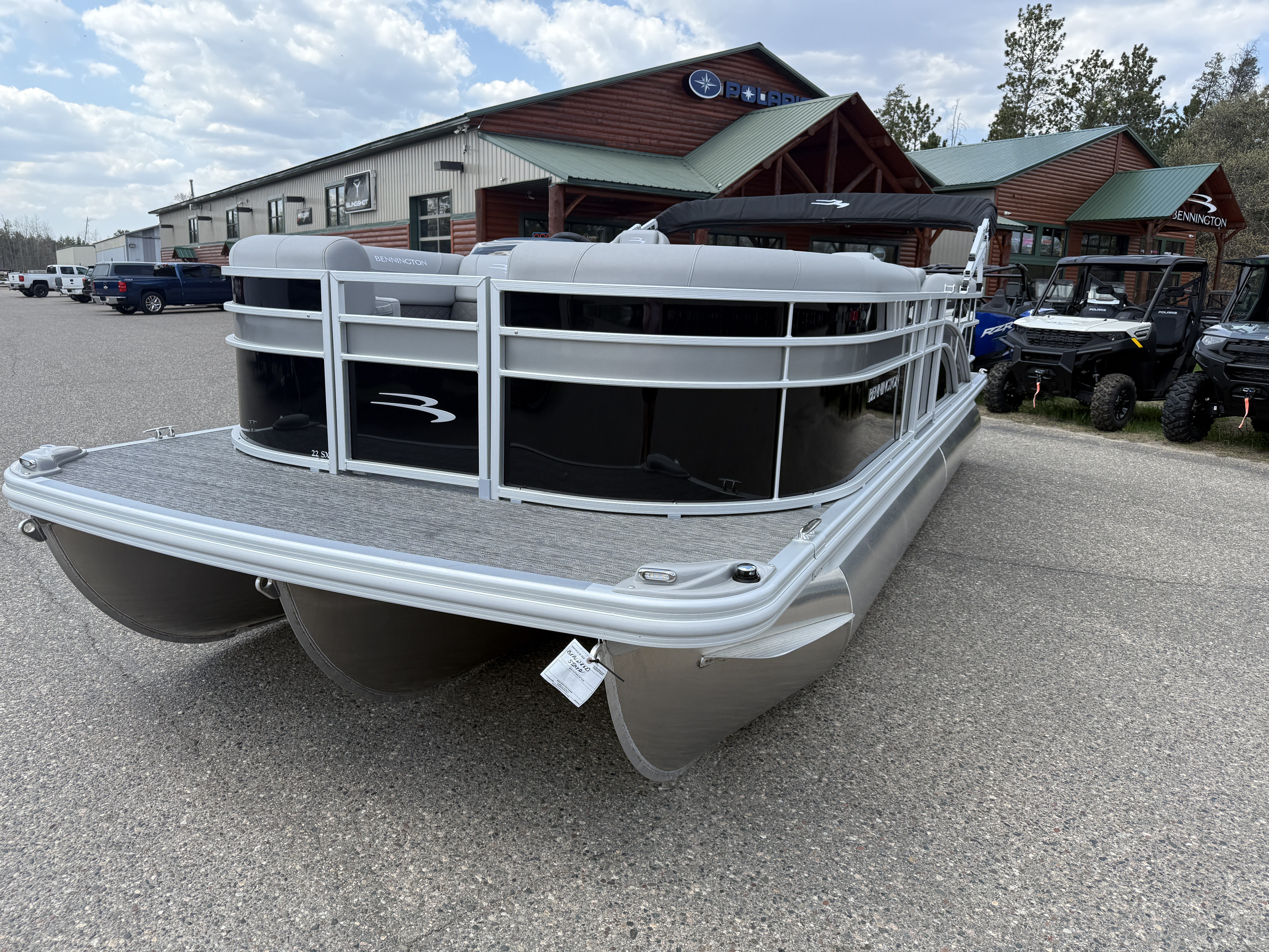 2025 Bennington 22 SX - STERN RADIUS EXPRESS - w/T50LB - Photo 5