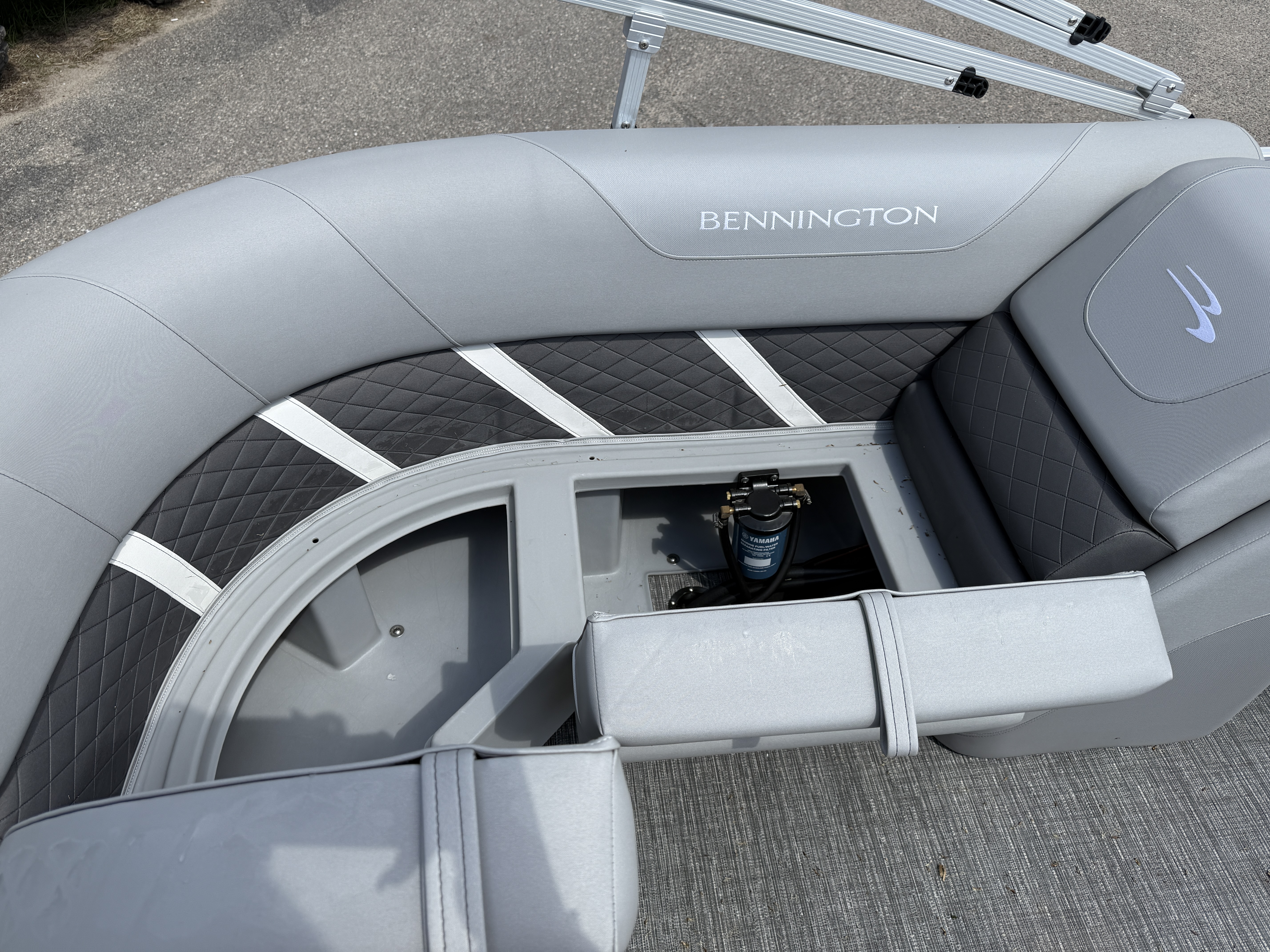 2025 Bennington 22 SX - STERN RADIUS EXPRESS - w/T50LB - Photo 12