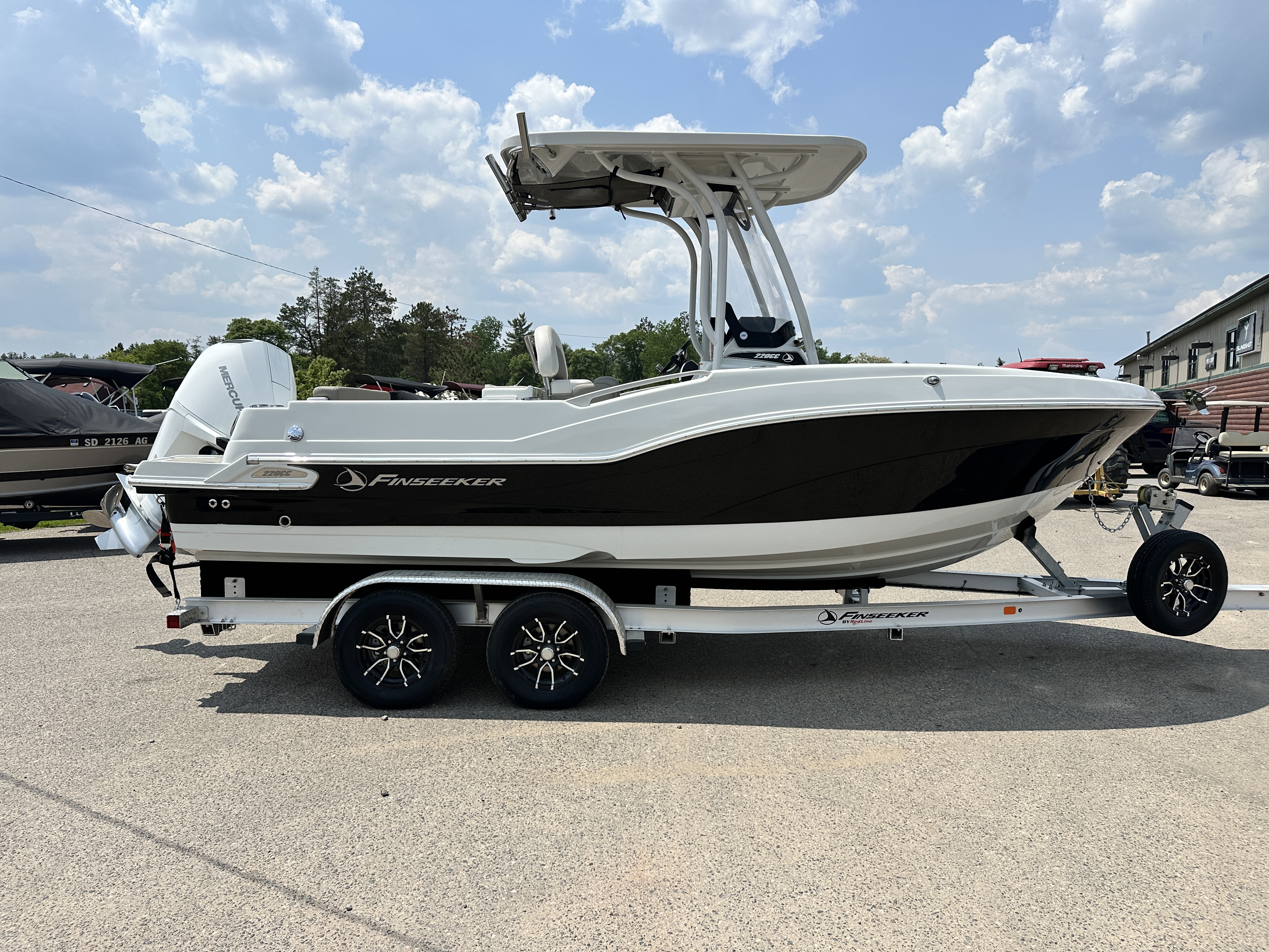 2024 Finseeker 220 Center Console - Photo 5